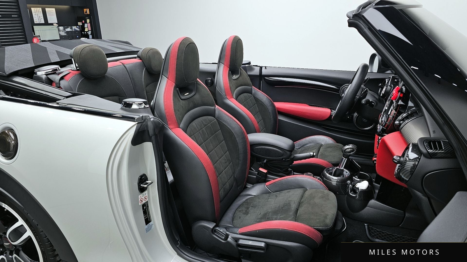 MINI 쿠퍼 S 컨버터블 2019 — миниатюра 11