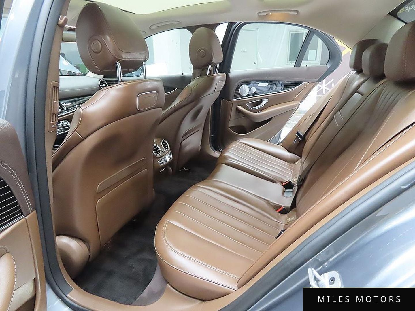 Mercedes-Benz E-Class W213 2020 — миниатюра 10