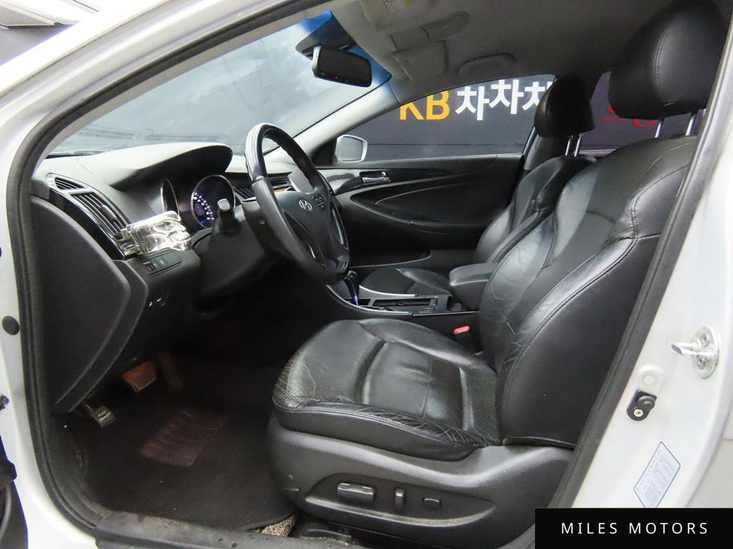 Hyundai Sonata 2010 — миниатюра 5