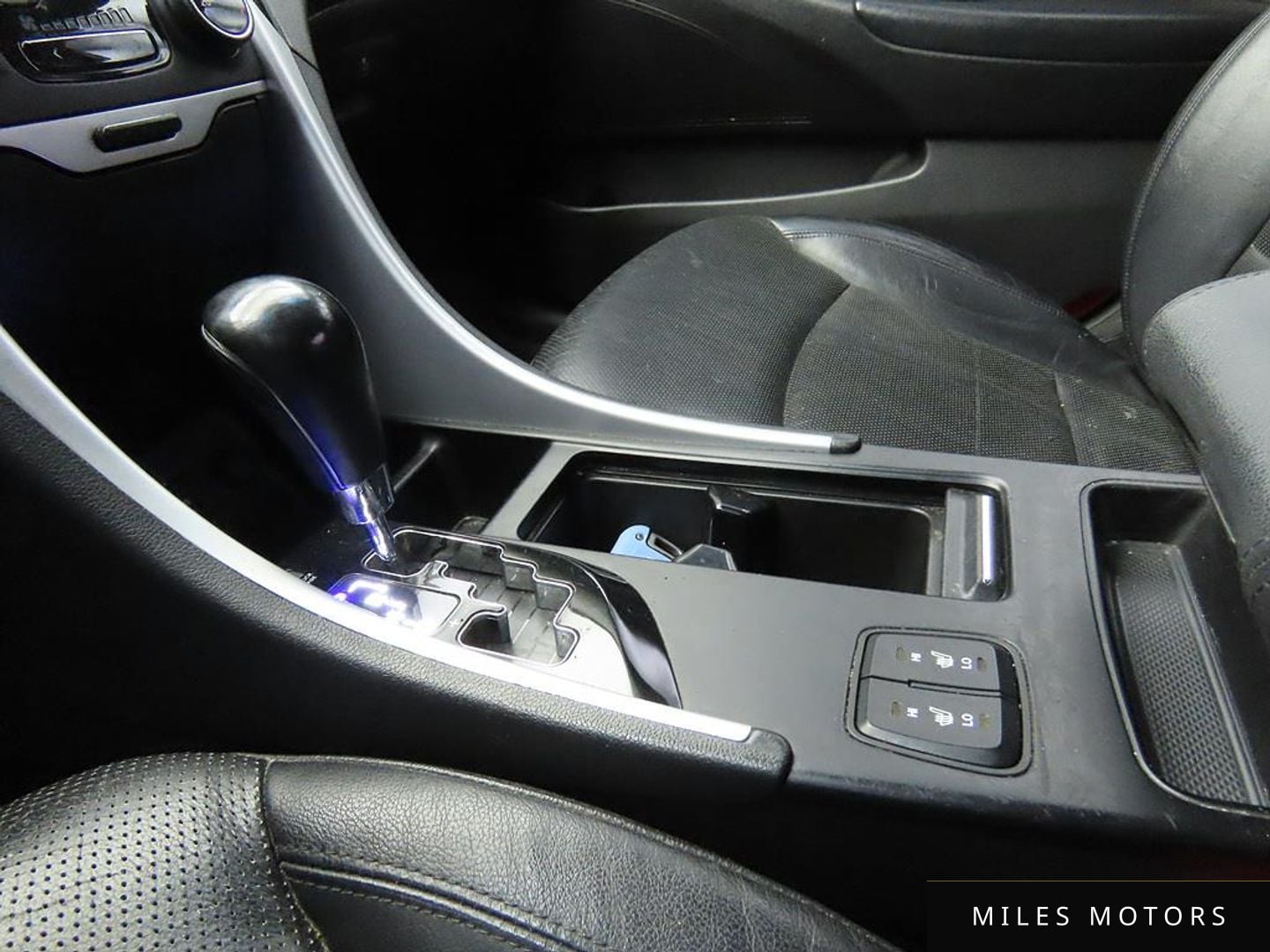 Hyundai Sonata 2010 — миниатюра 11