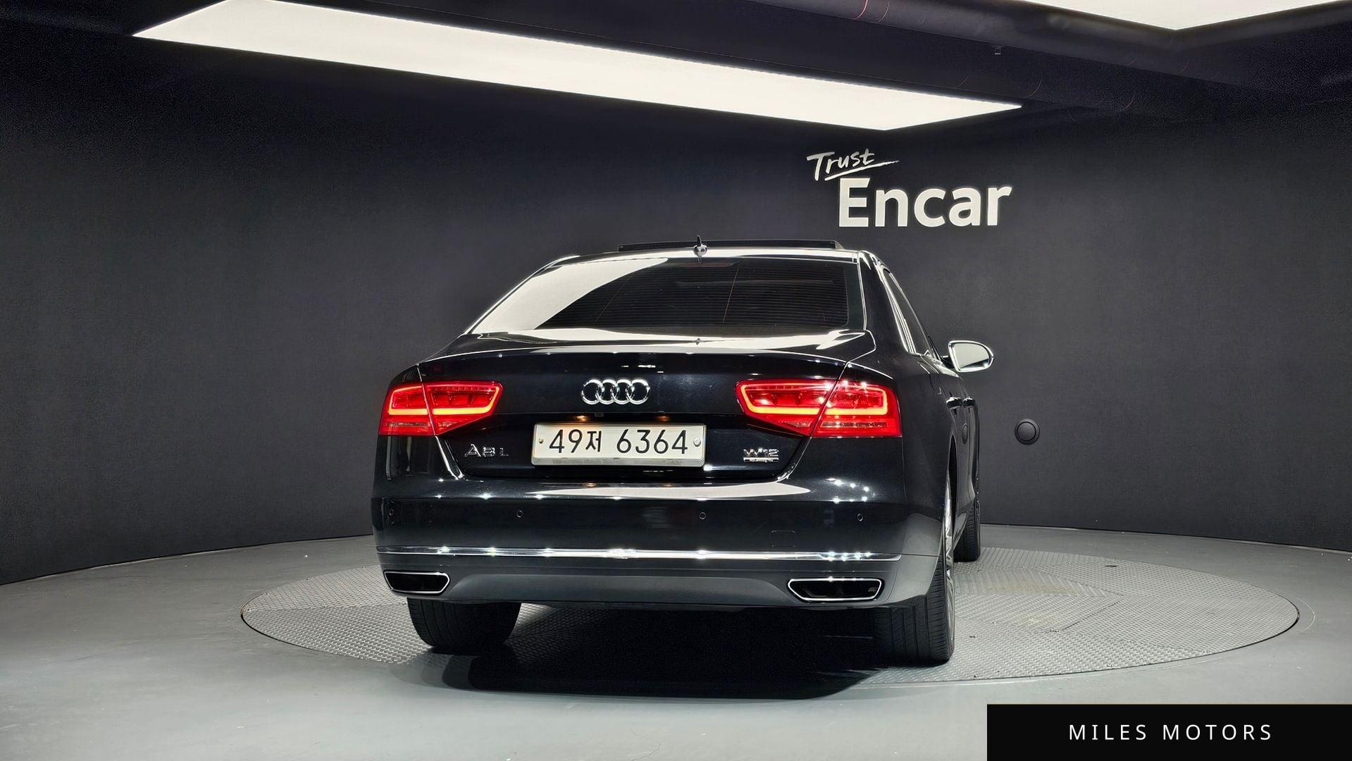 Audi A8 2011 — миниатюра 4