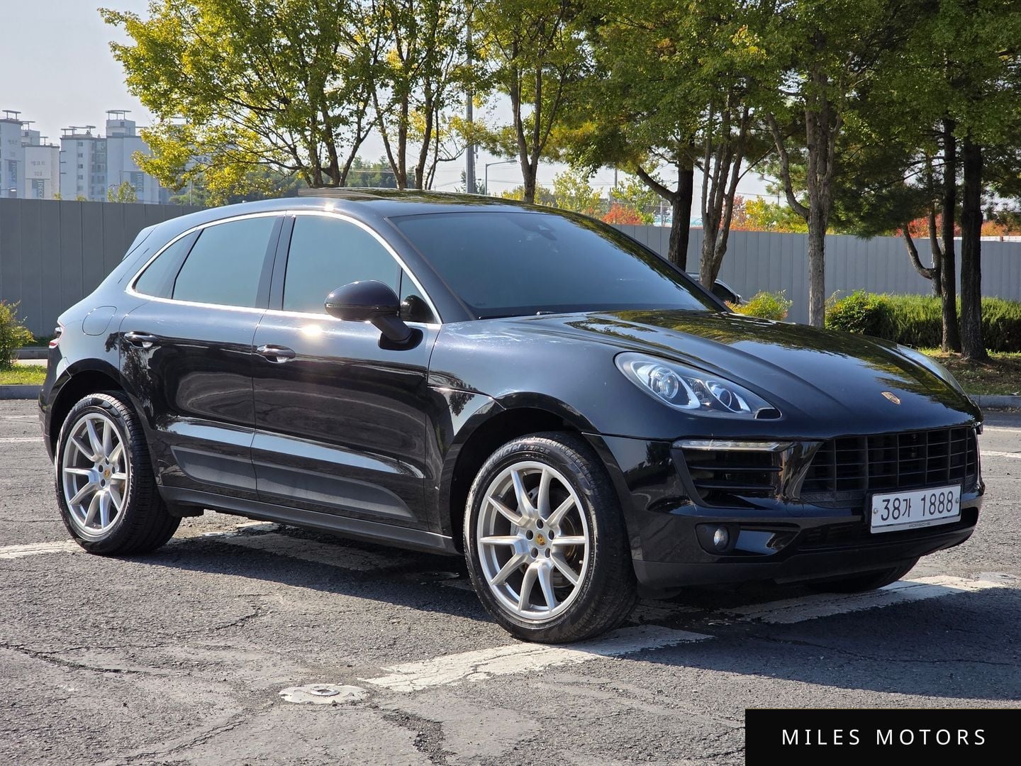 Porsche Macan 2017 — миниатюра 2