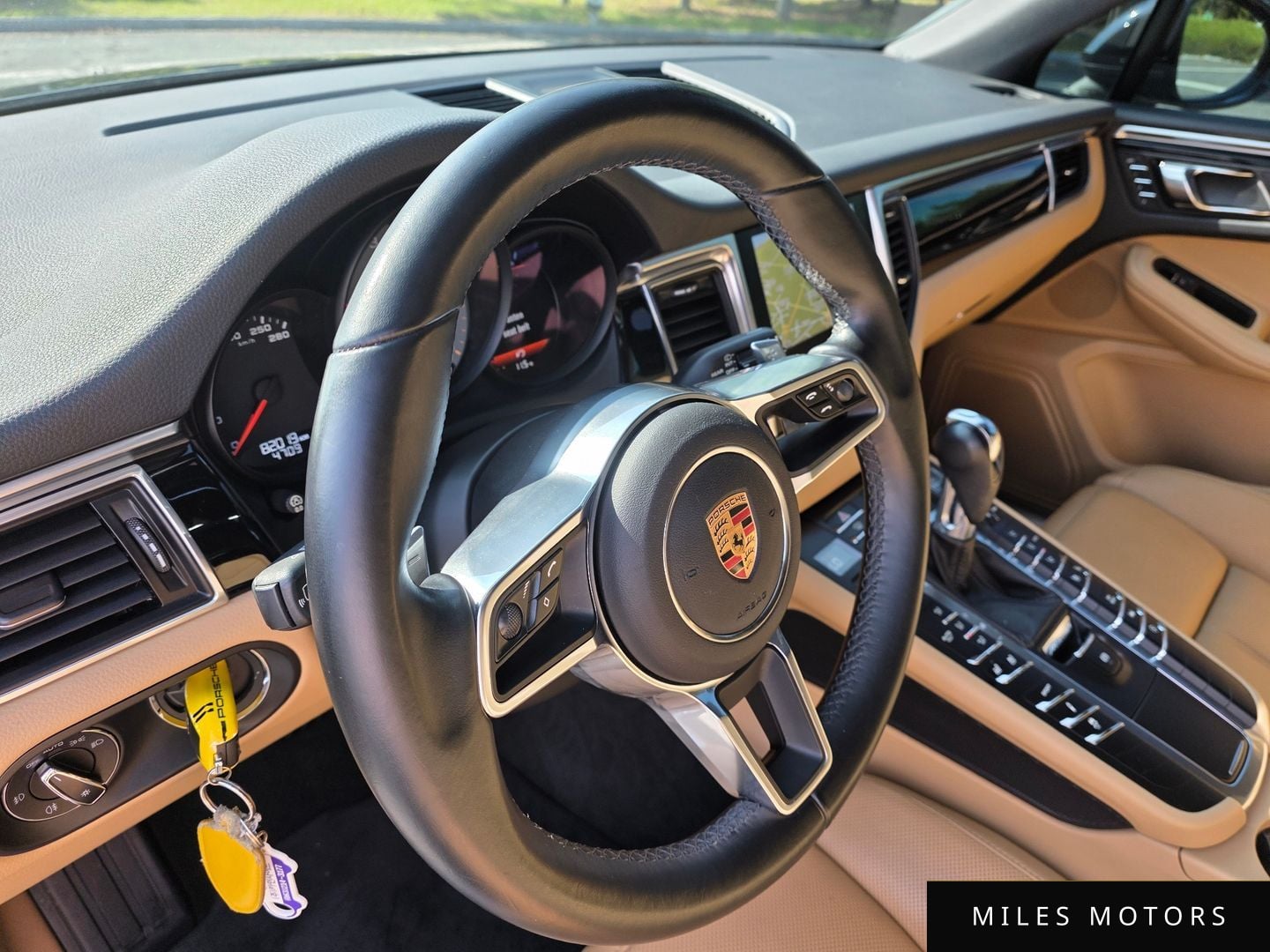 Porsche Macan 2017 — миниатюра 9