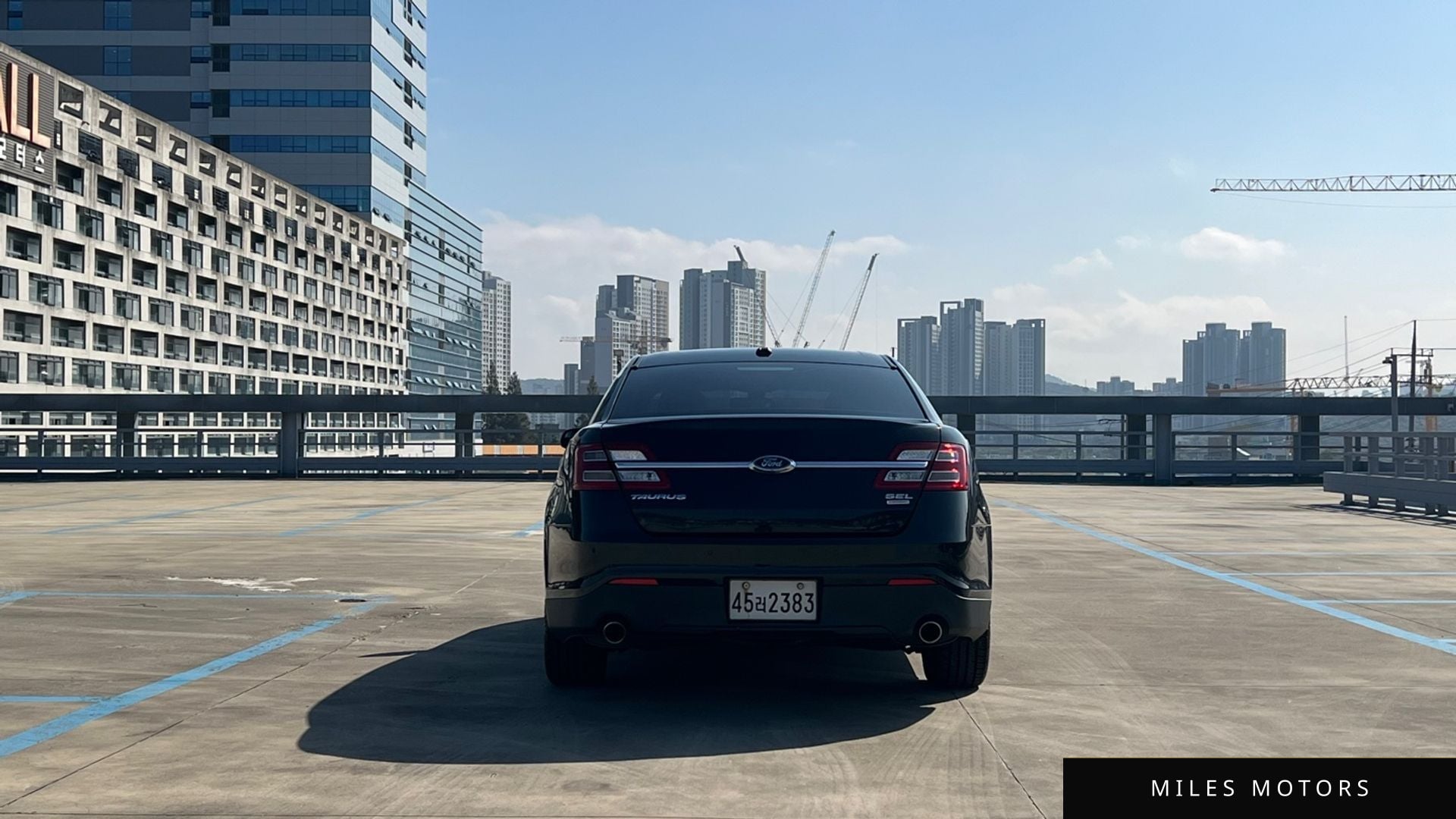 Ford Taurus 2015 — миниатюра 5