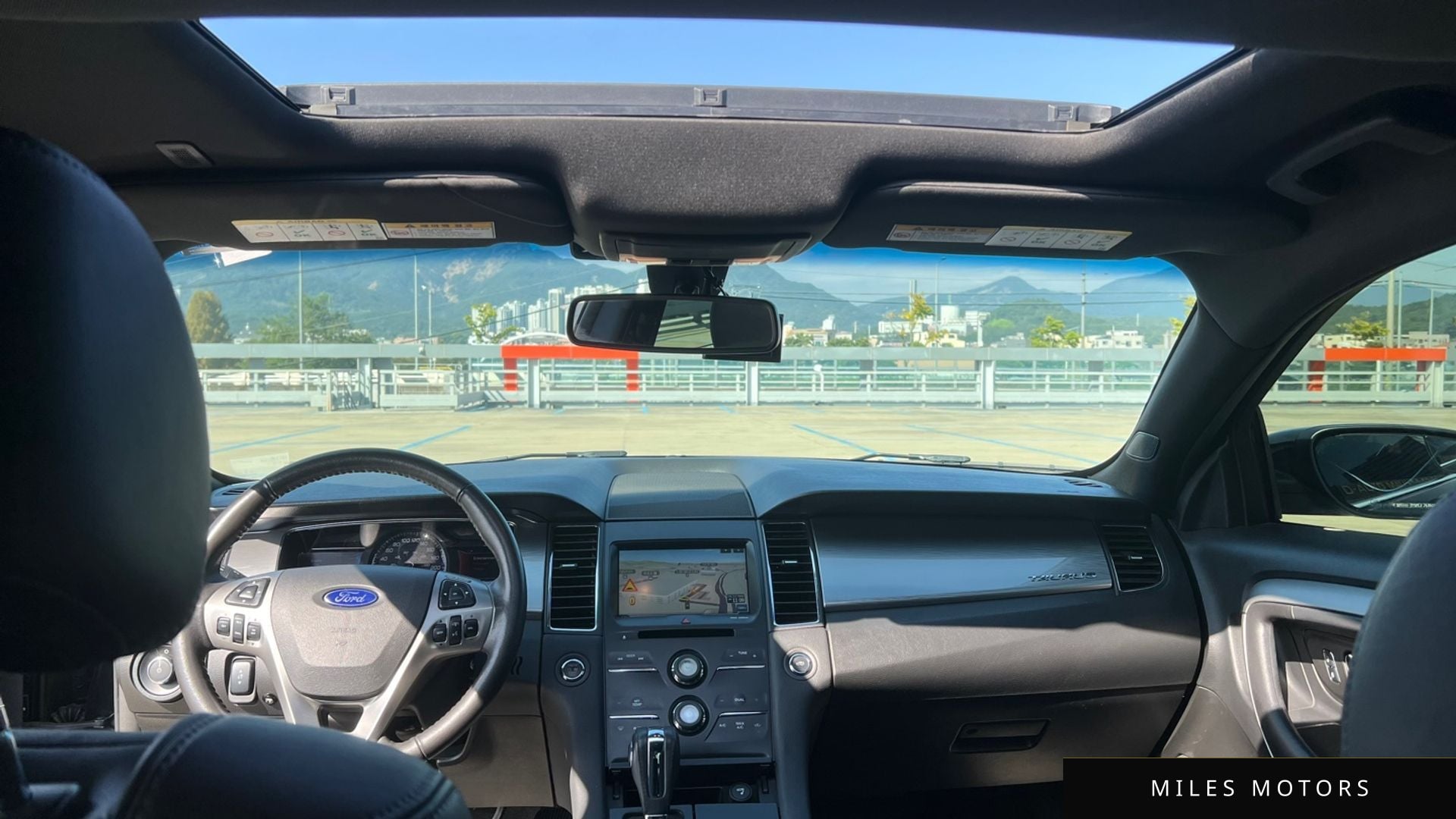 Ford Taurus 2015 — миниатюра 7