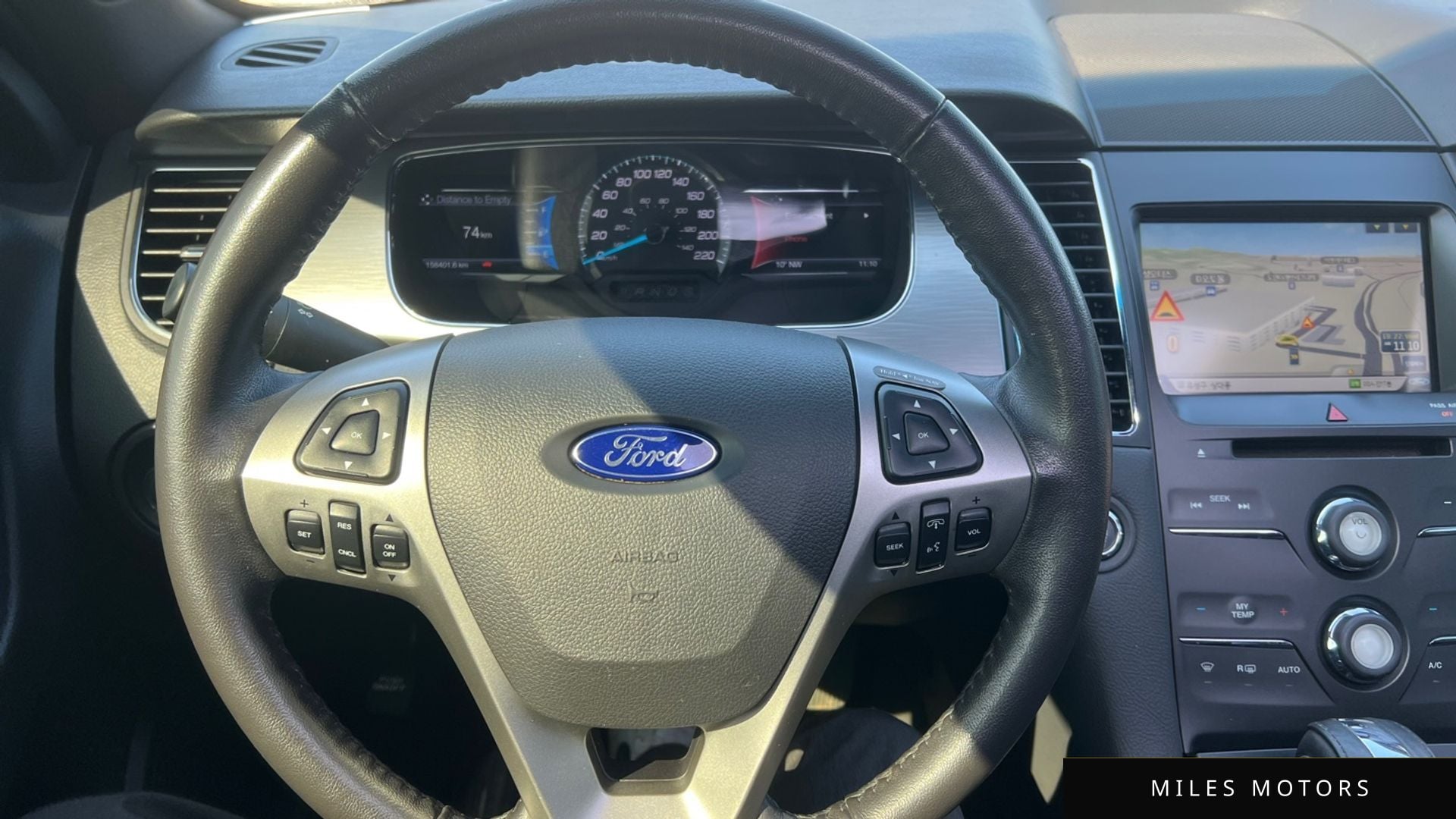 Ford Taurus 2015 — миниатюра 8
