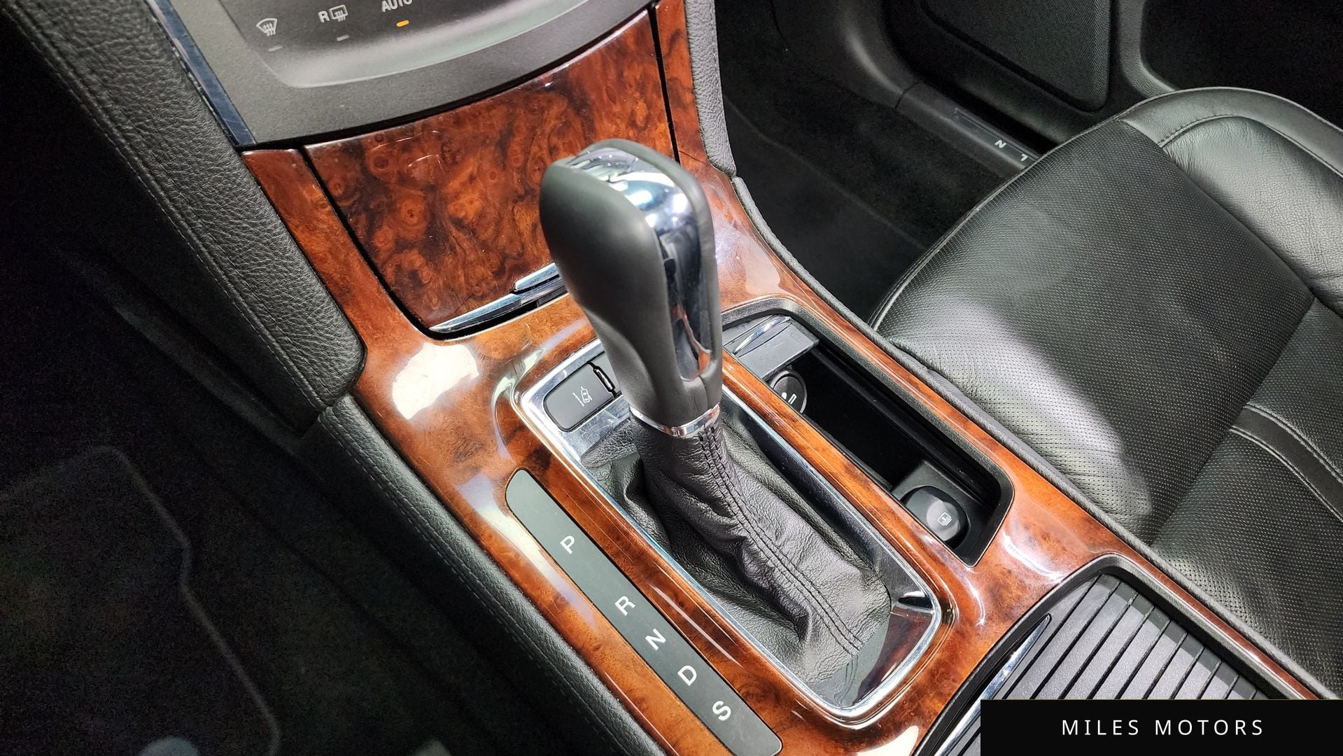 Lincoln MKS 2013 — миниатюра 9