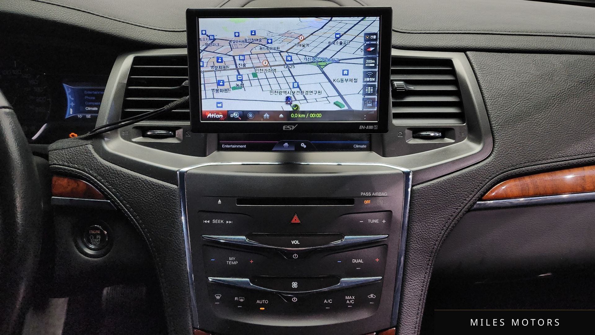 Lincoln MKS 2013 — миниатюра 14
