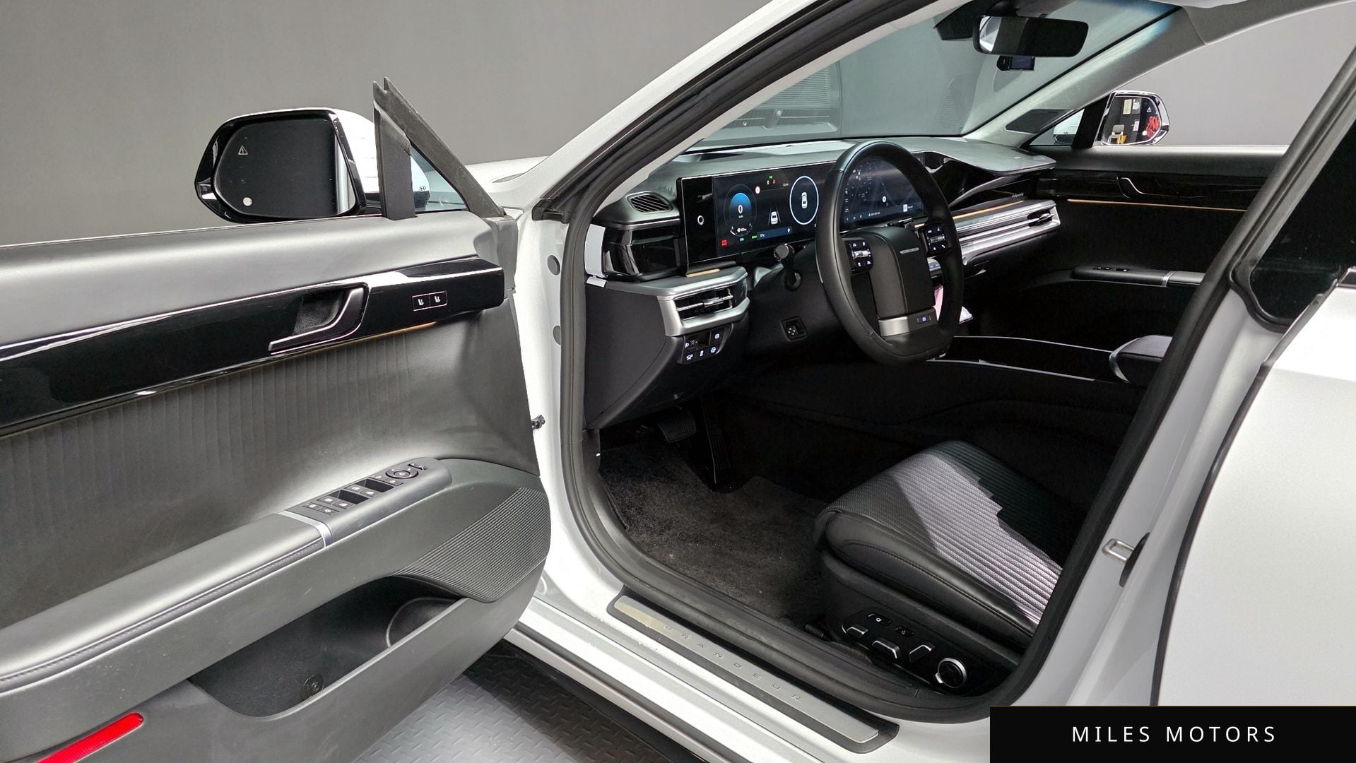 Hyundai Grandeur 2023 — миниатюра 10