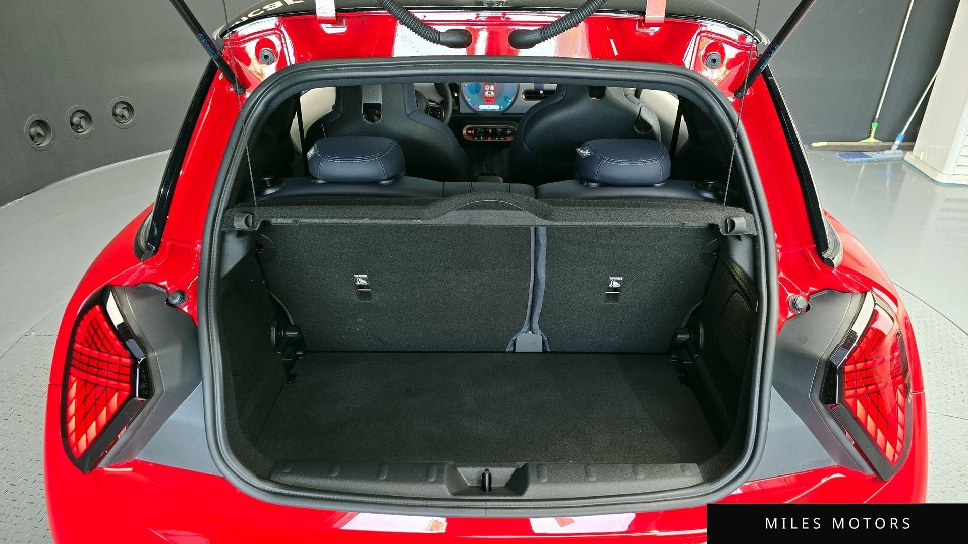 MINI 쿠퍼 S 2025 — миниатюра 20