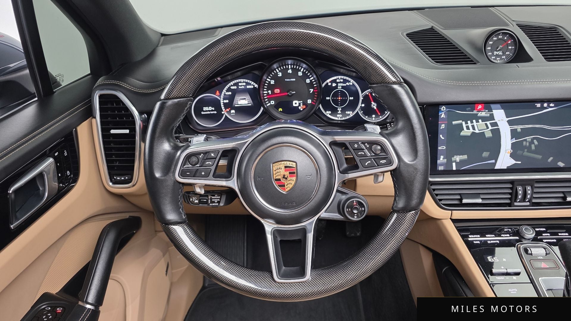 Porsche Cayenne 2020 — миниатюра 14