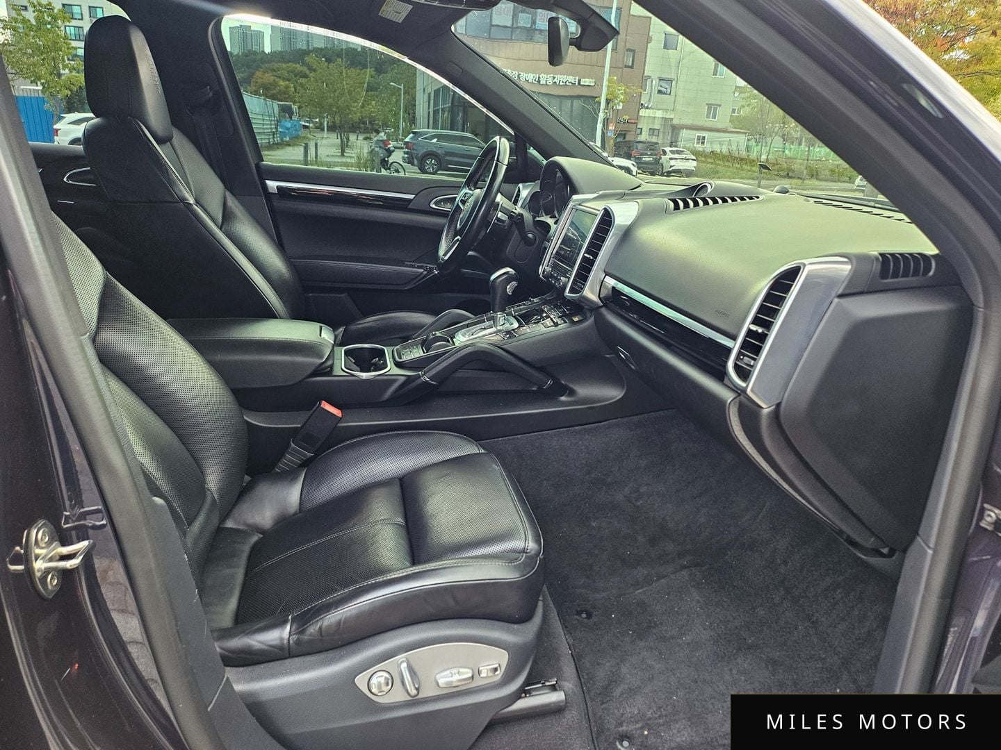 Porsche Cayenne 2018 — миниатюра 12