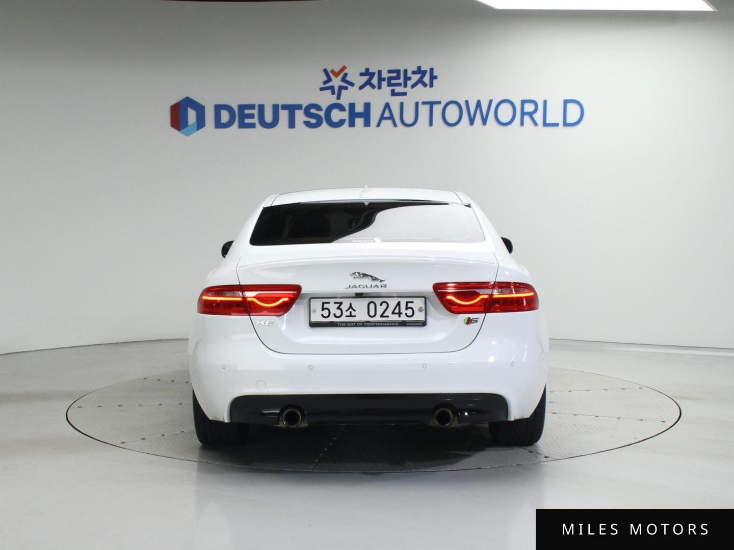 Jaguar XE 2016 — миниатюра 4