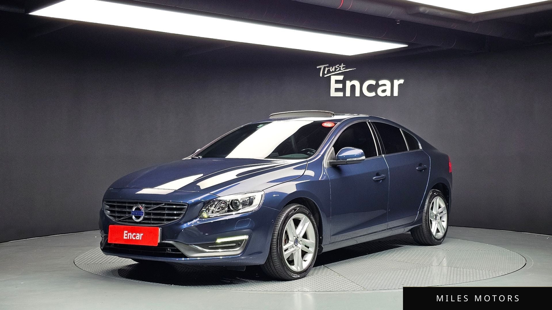 Volvo S60 2015 — фото 1 из 12