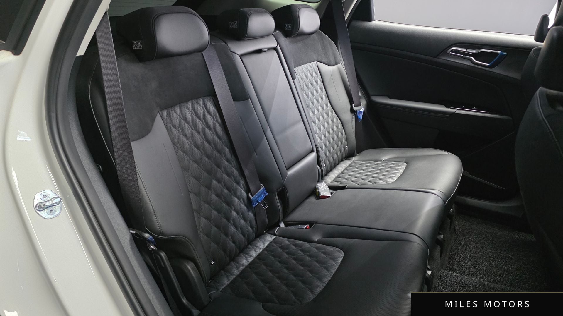 Kia Sportage 2023 — миниатюра 12