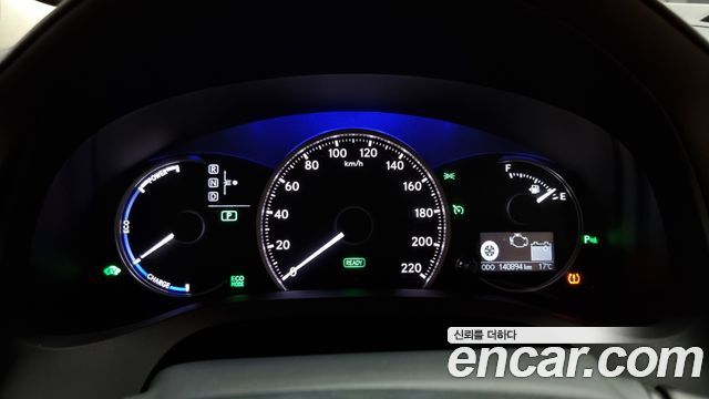 Лексус CT200h 2017 — миниатюра 8