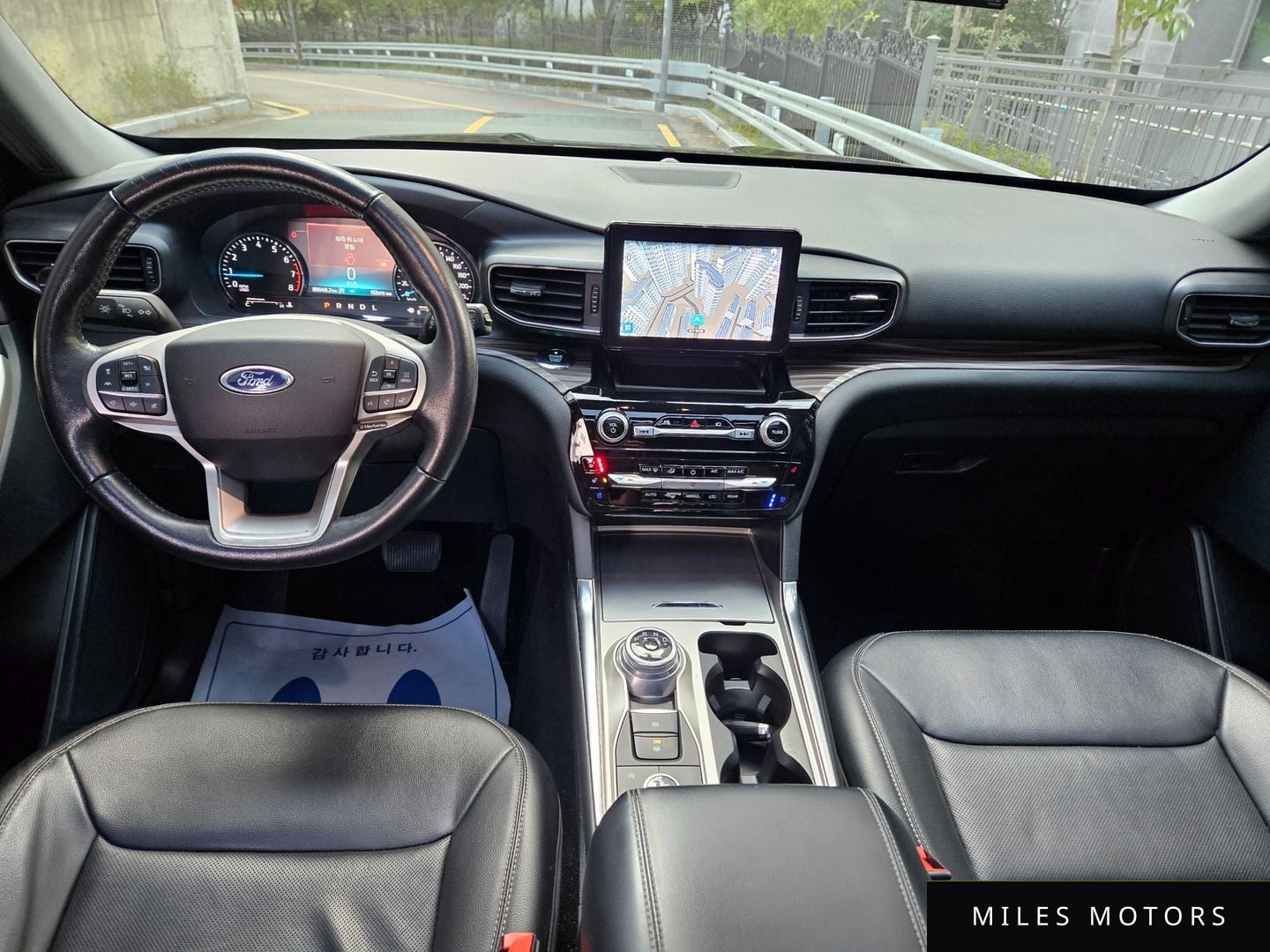 Ford Explorer 2021 — миниатюра 7
