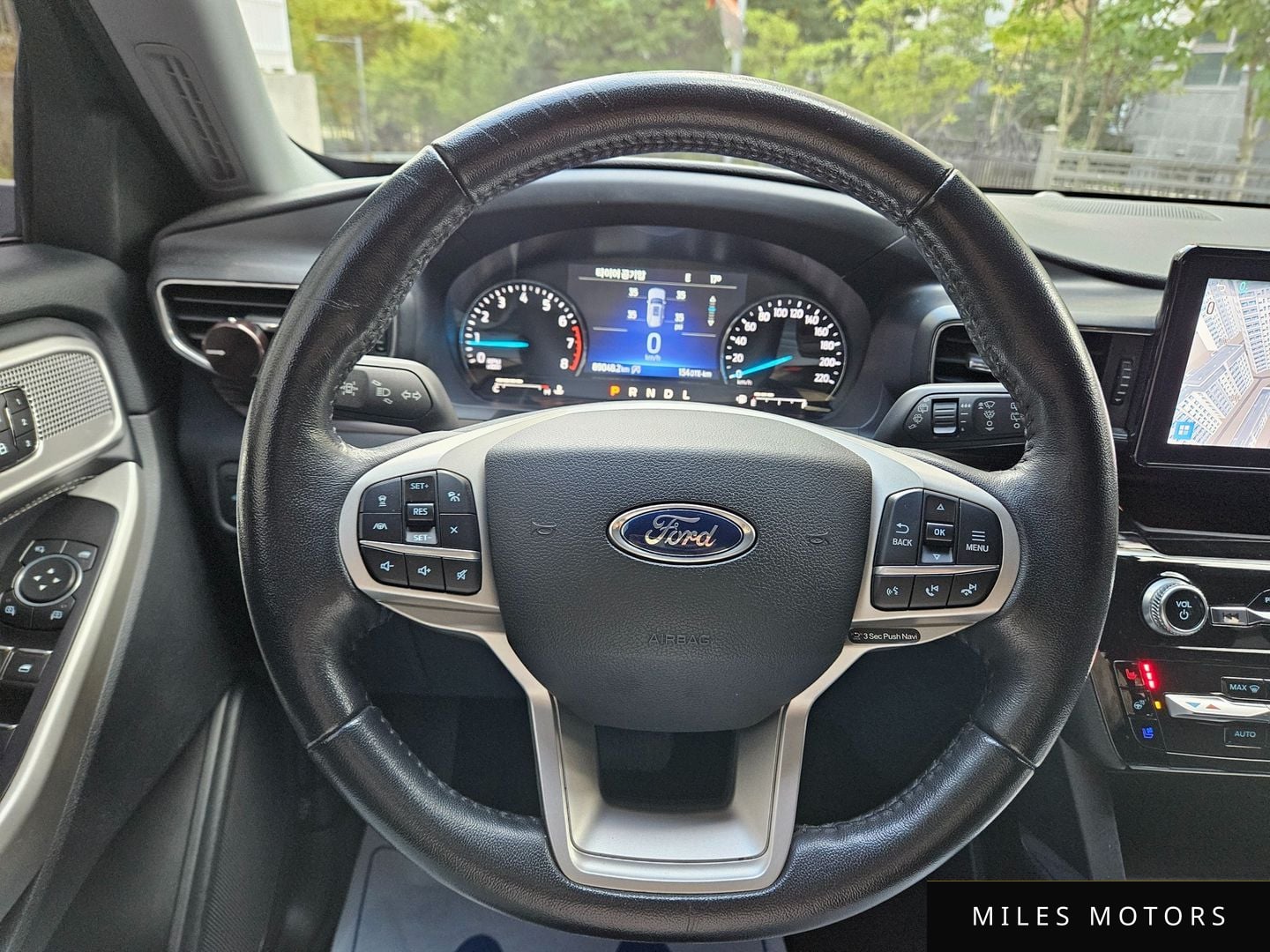 Ford Explorer 2021 — миниатюра 11
