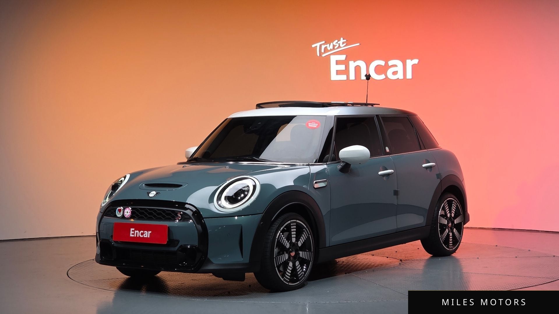 MINI Cooper S 2023 — миниатюра 10
