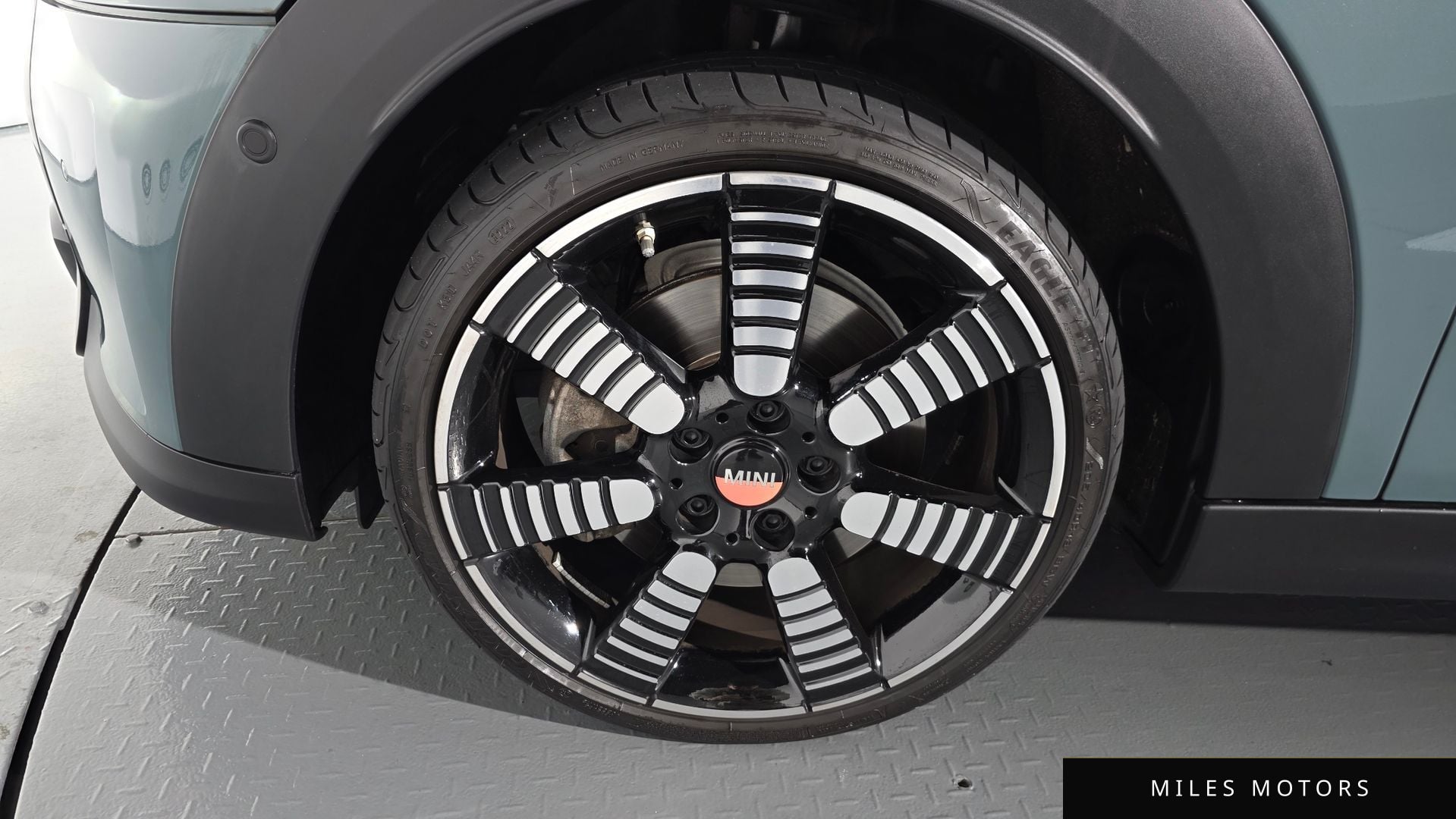 MINI Cooper S 2023 — миниатюра 4