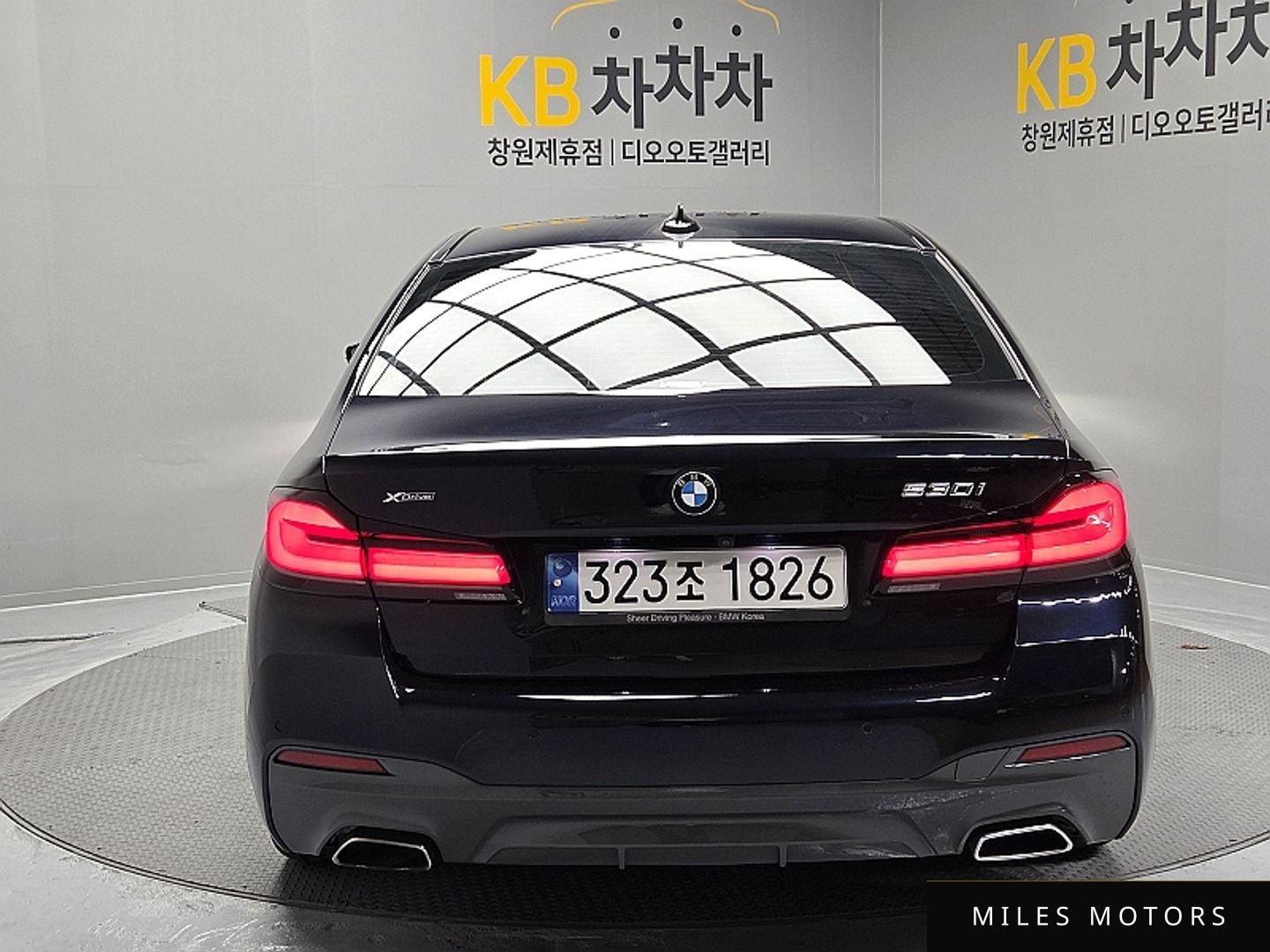 BMW 5 Series (G30) 2021 — миниатюра 6