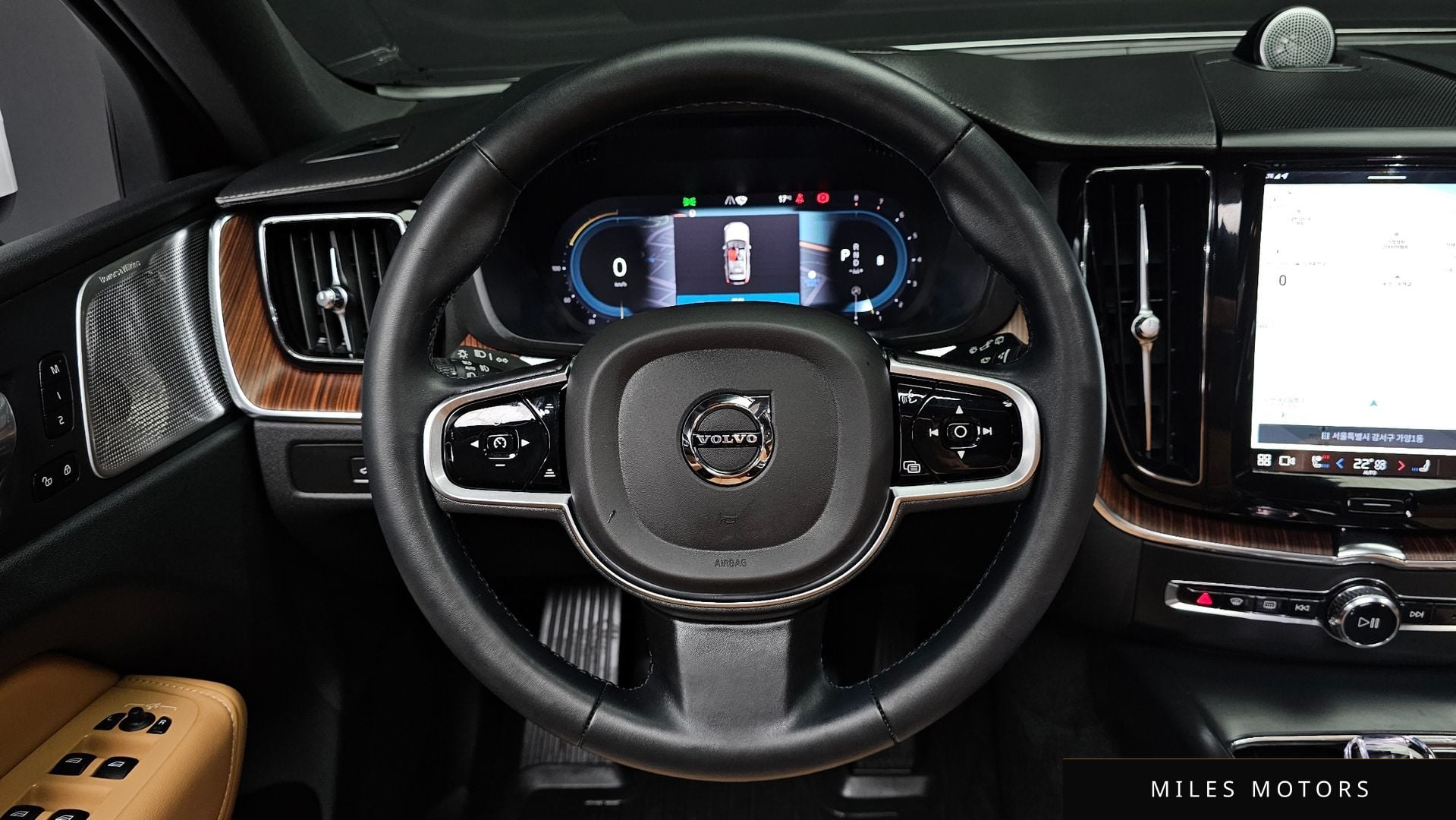 Volvo XC60 2023 — миниатюра 13