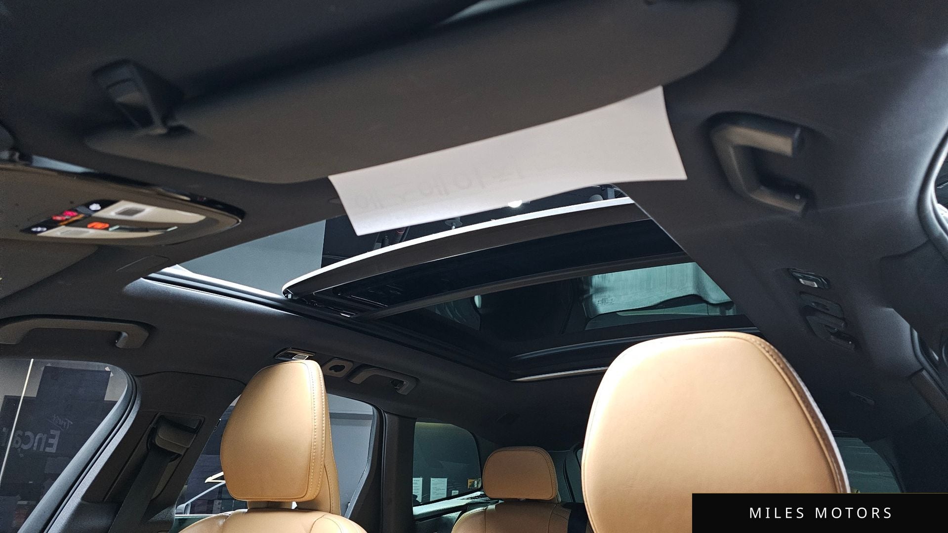 Volvo XC60 2023 — миниатюра 19