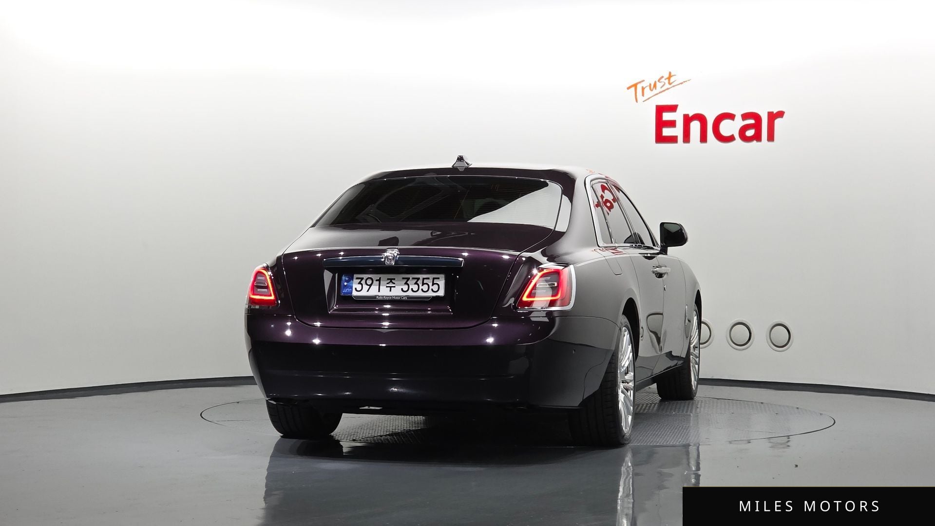 Rolls-Royce 고스트 2023 — миниатюра 4