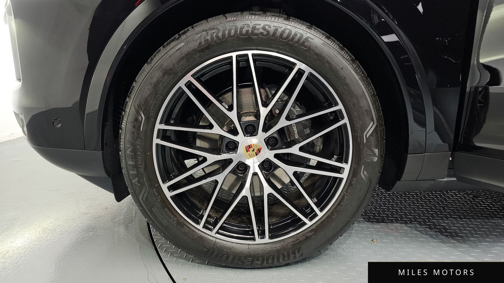 Porsche Cayenne 2024 — миниатюра 5