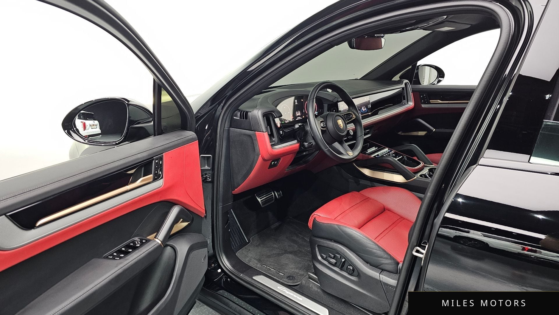 Porsche Cayenne 2024 — миниатюра 11