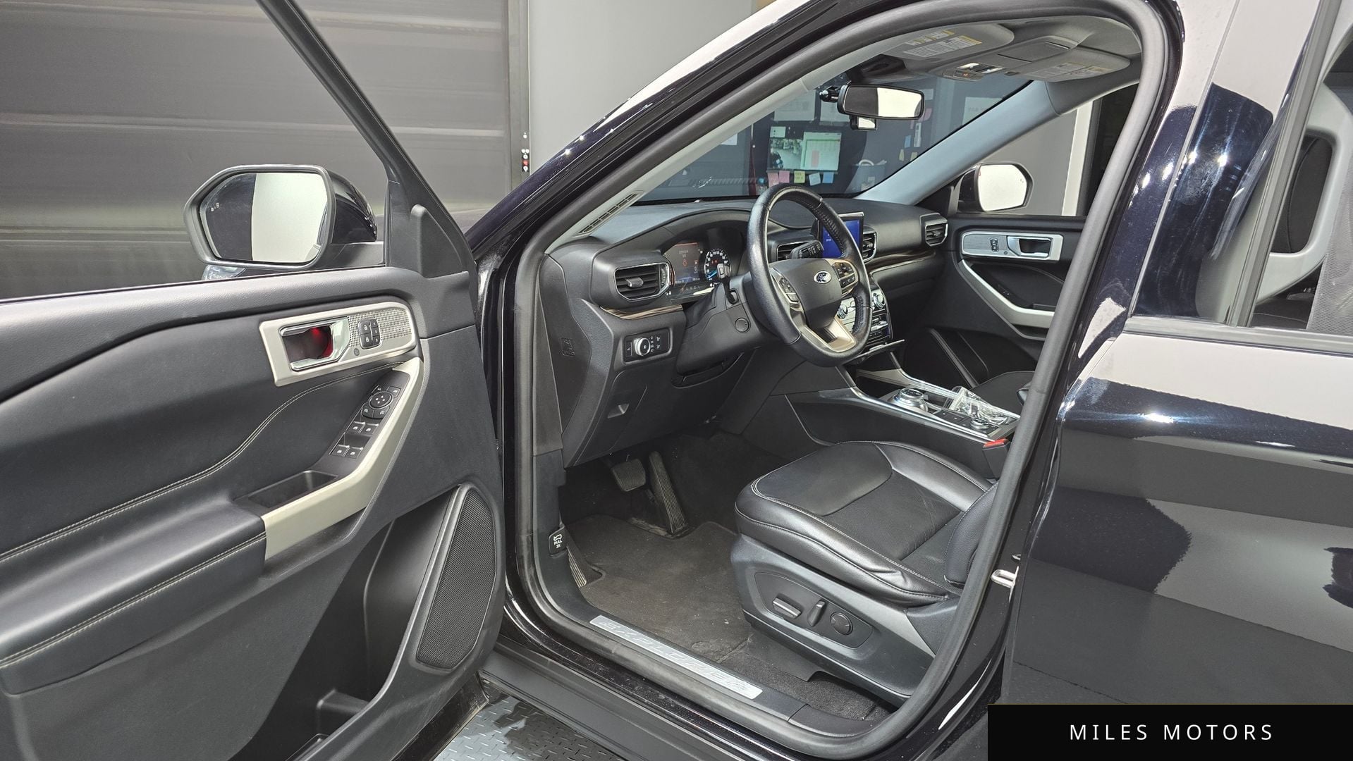 Ford Explorer 2021 — миниатюра 10