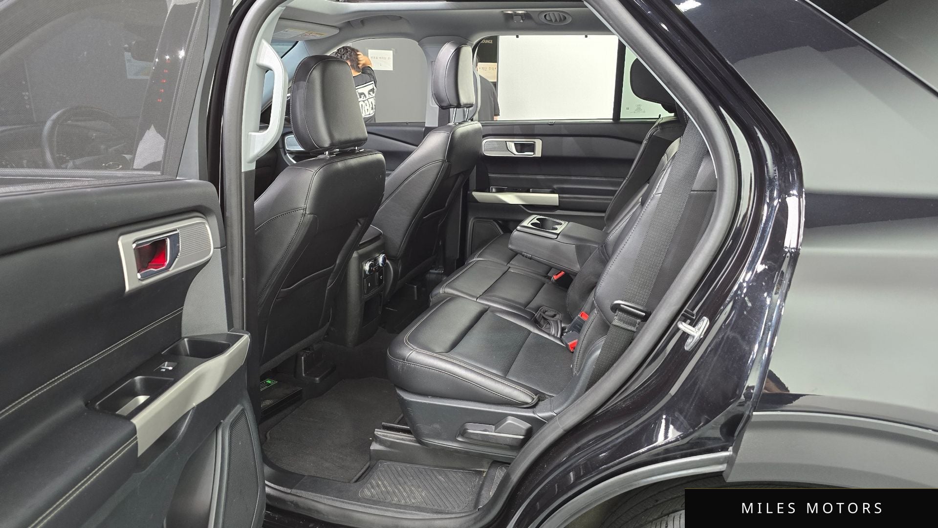 Ford Explorer 2021 — миниатюра 11