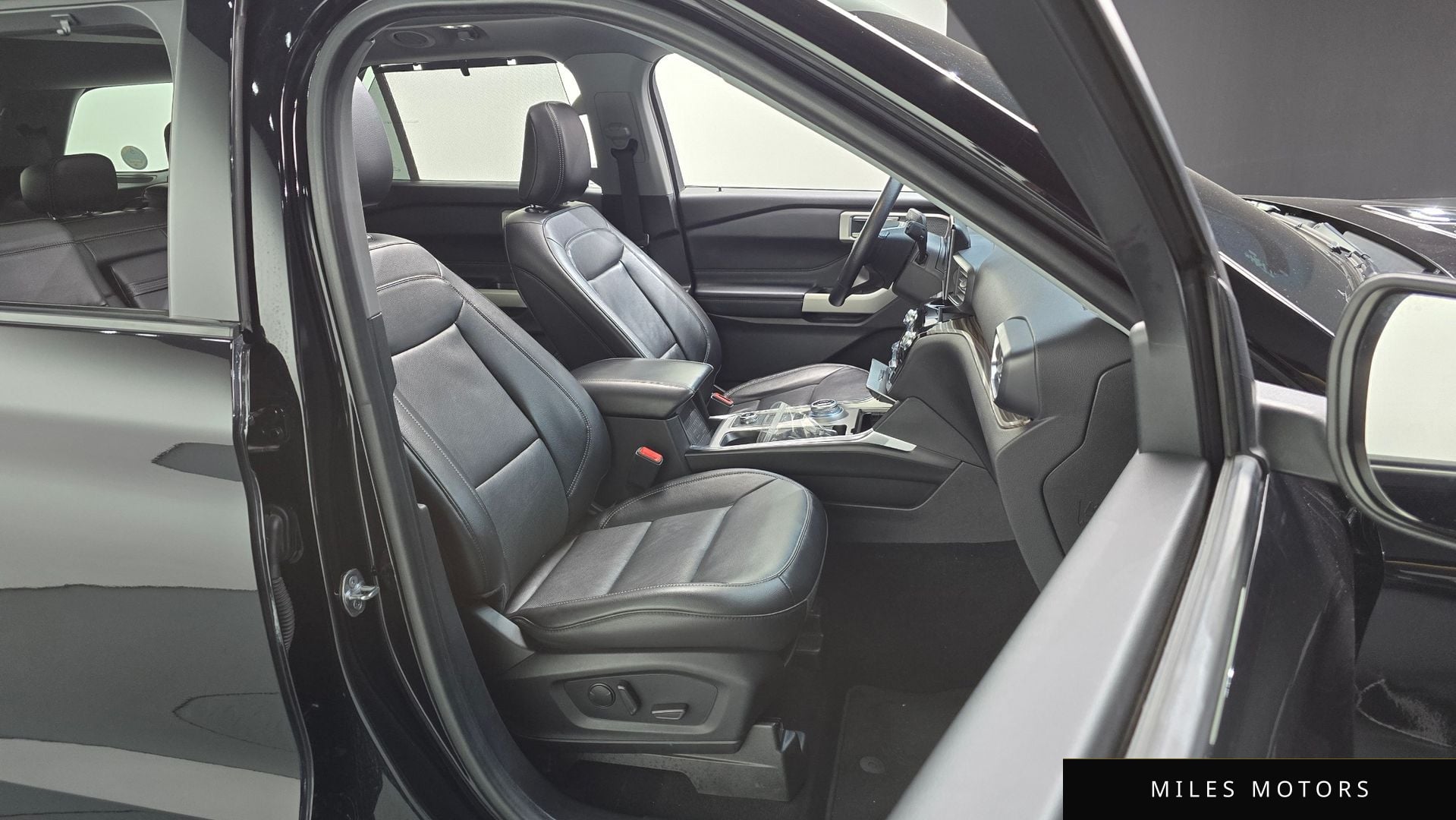 Ford Explorer 2021 — миниатюра 12
