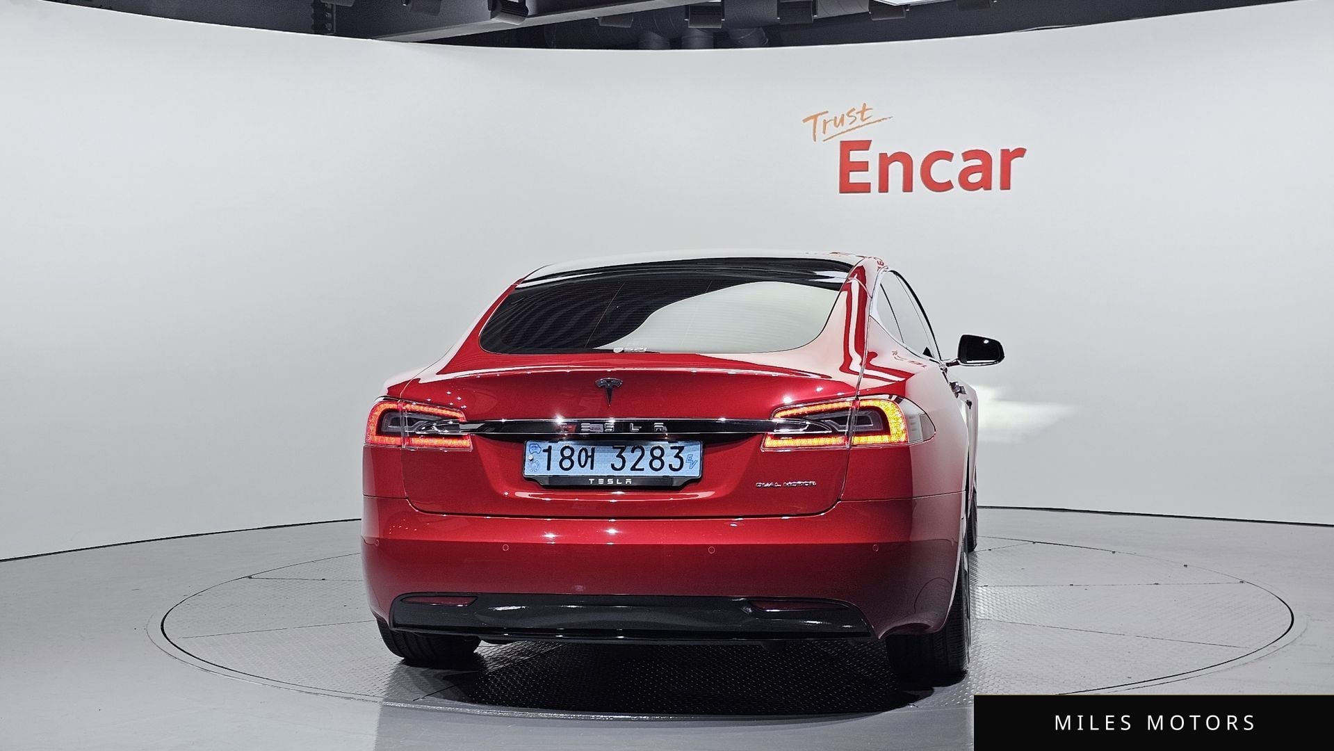 Tesla Model S 2020 — миниатюра 4