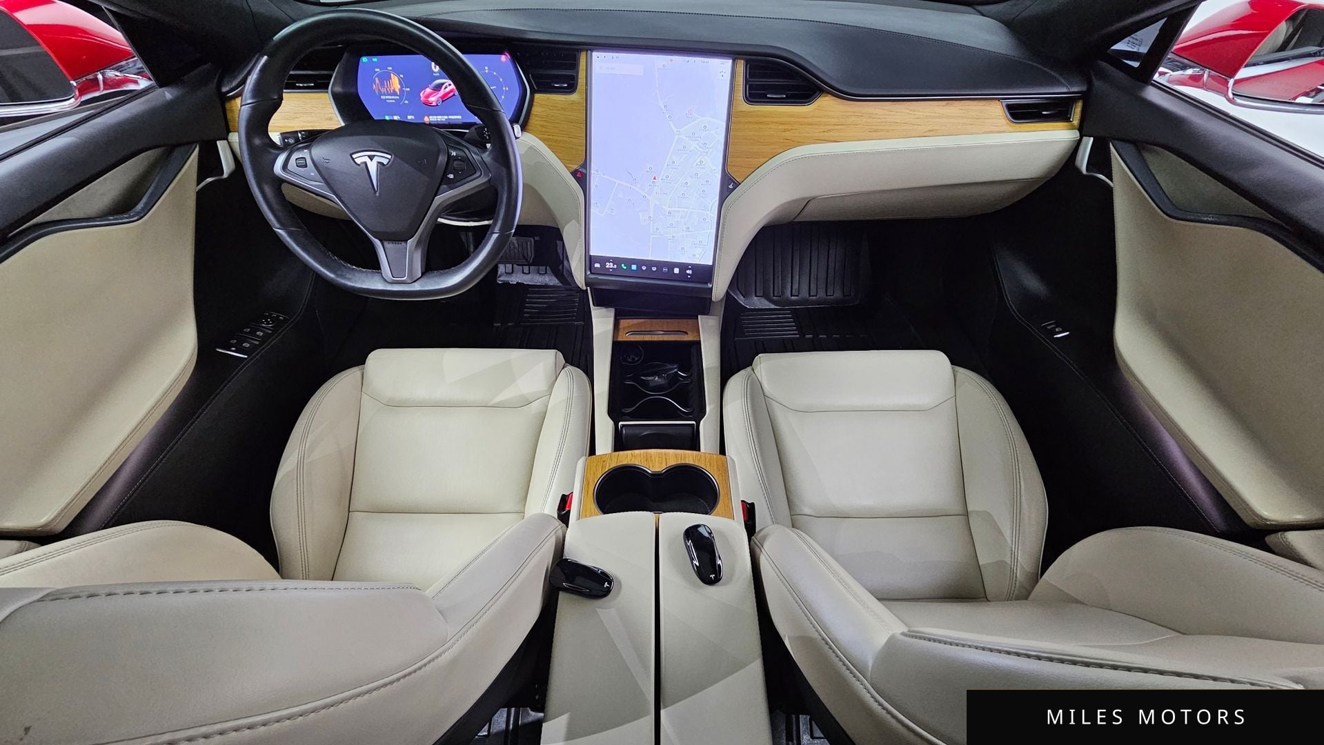 Tesla Model S 2020 — миниатюра 7