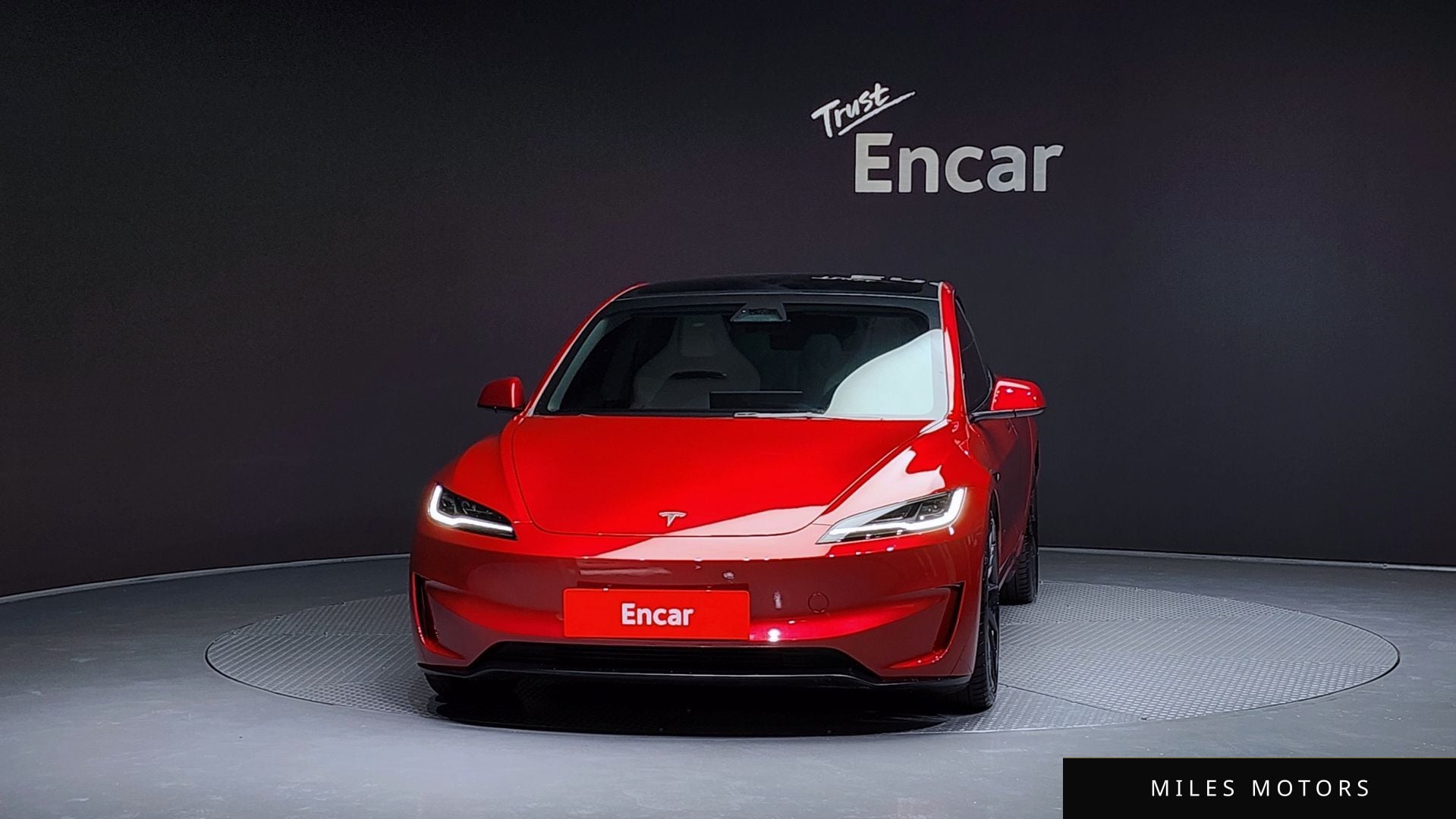 Tesla Model 3 2025 — миниатюра 3