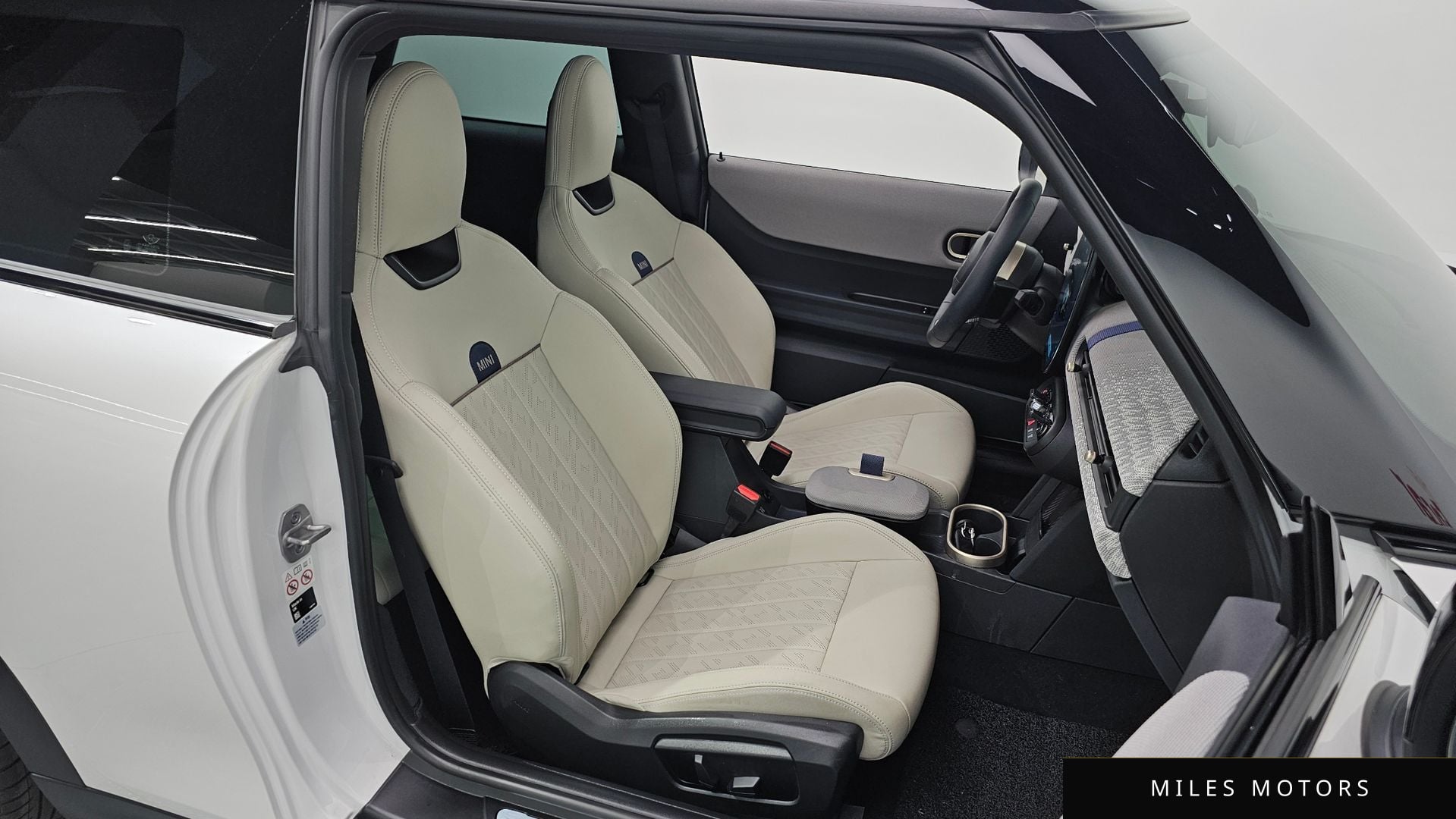 MINI 쿠퍼 S 2025 — миниатюра 11