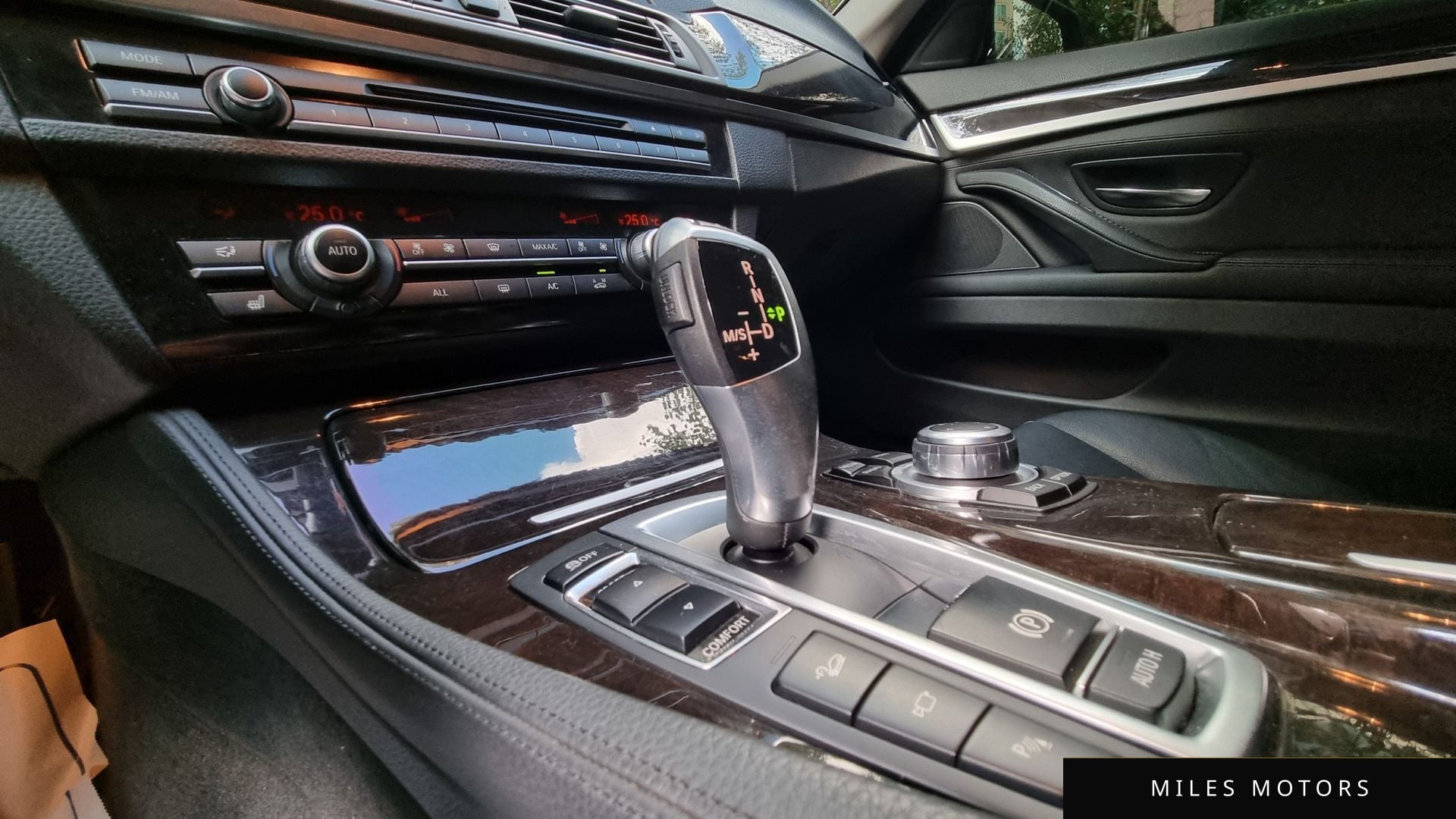 BMW 5 Series (F10) 2013 — миниатюра 9