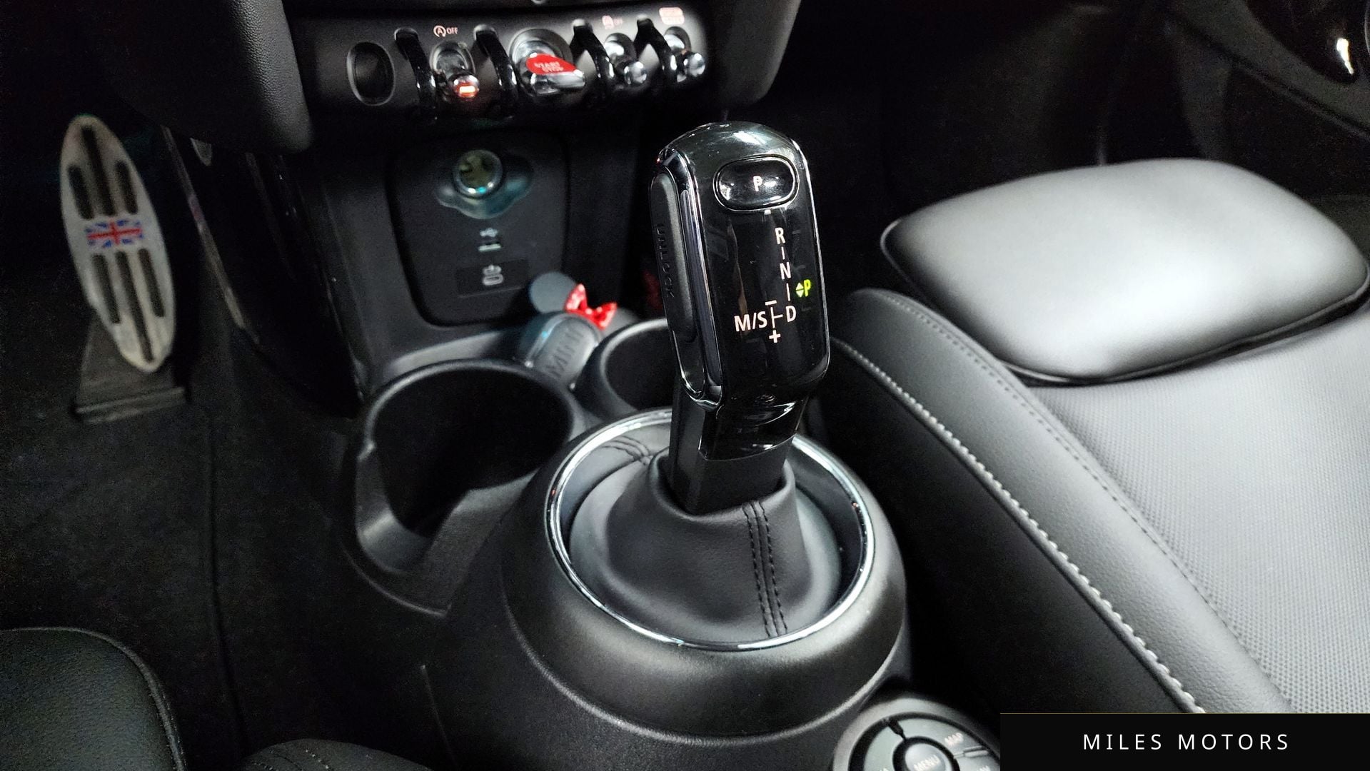 MINI Cooper 2020 — миниатюра 9