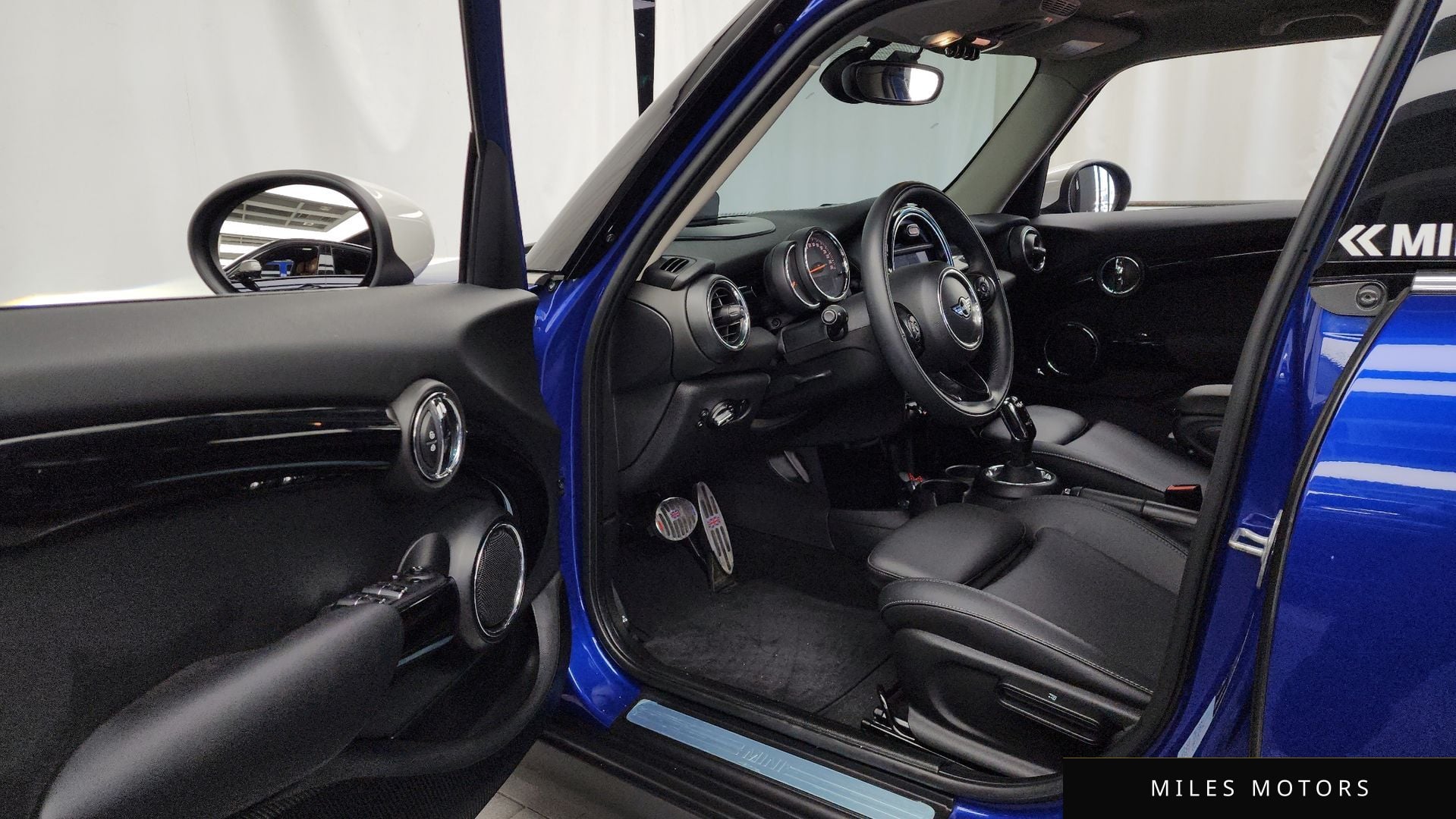 MINI Cooper 2020 — миниатюра 10