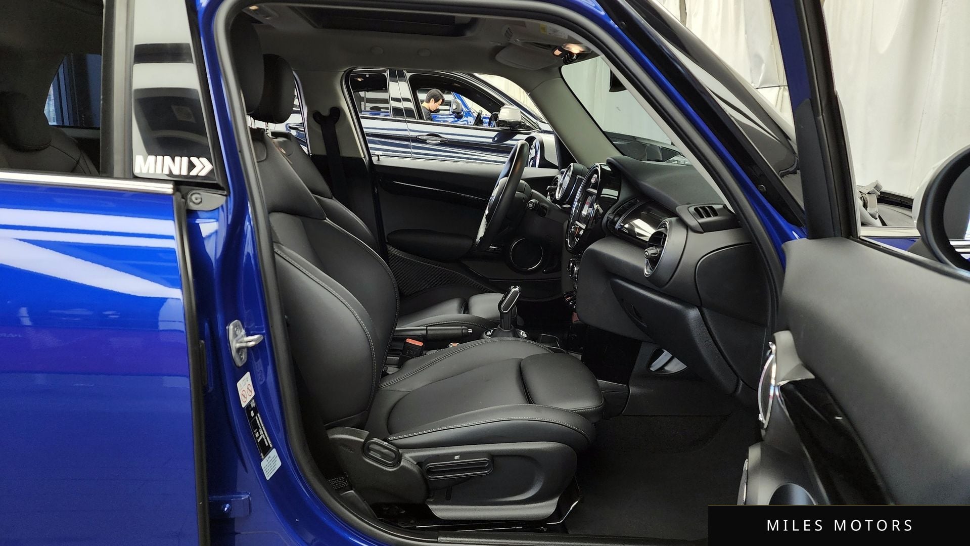 MINI Cooper 2020 — миниатюра 11