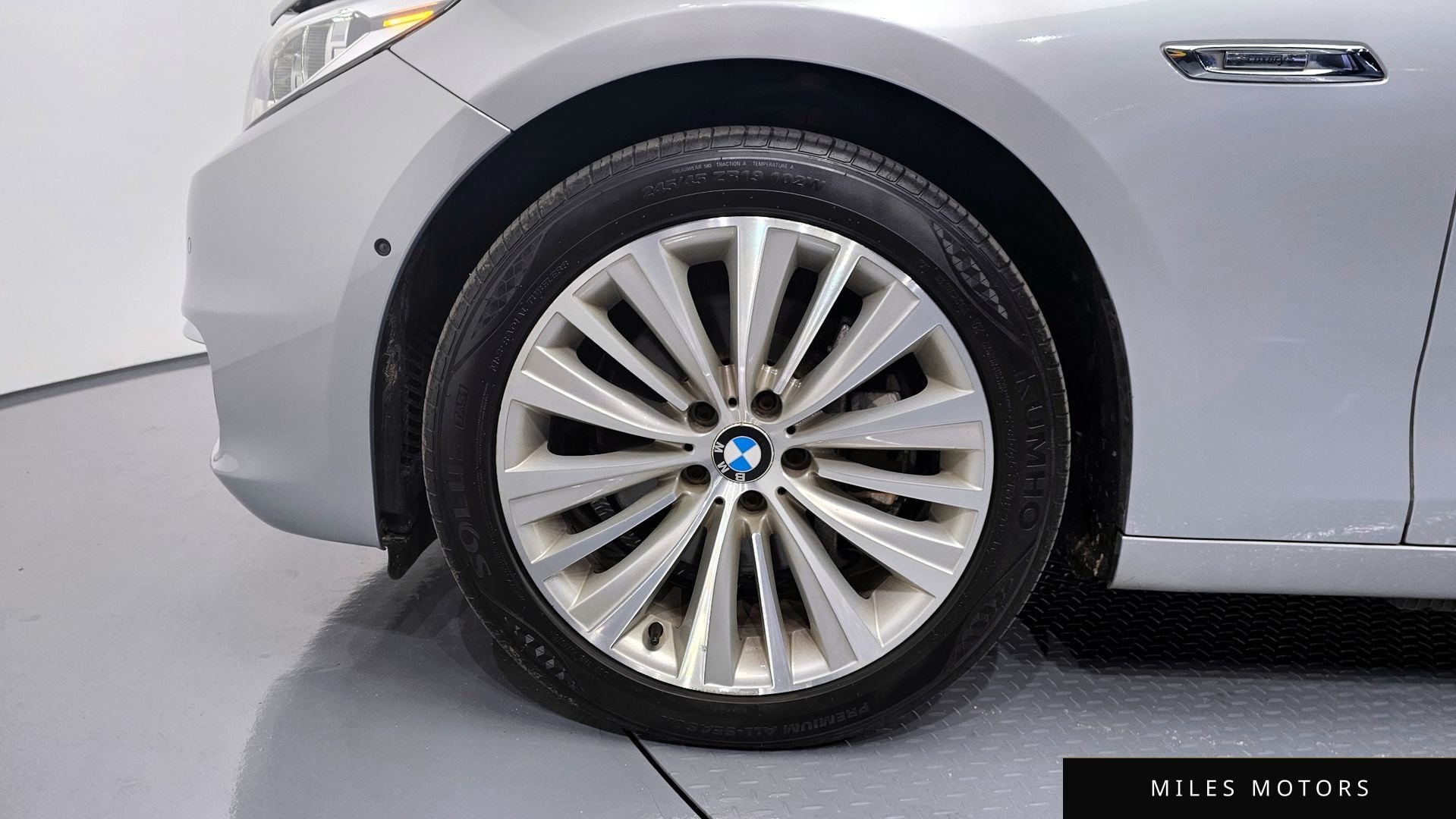 BMW 5 Series GT (F07) 2014 — миниатюра 5