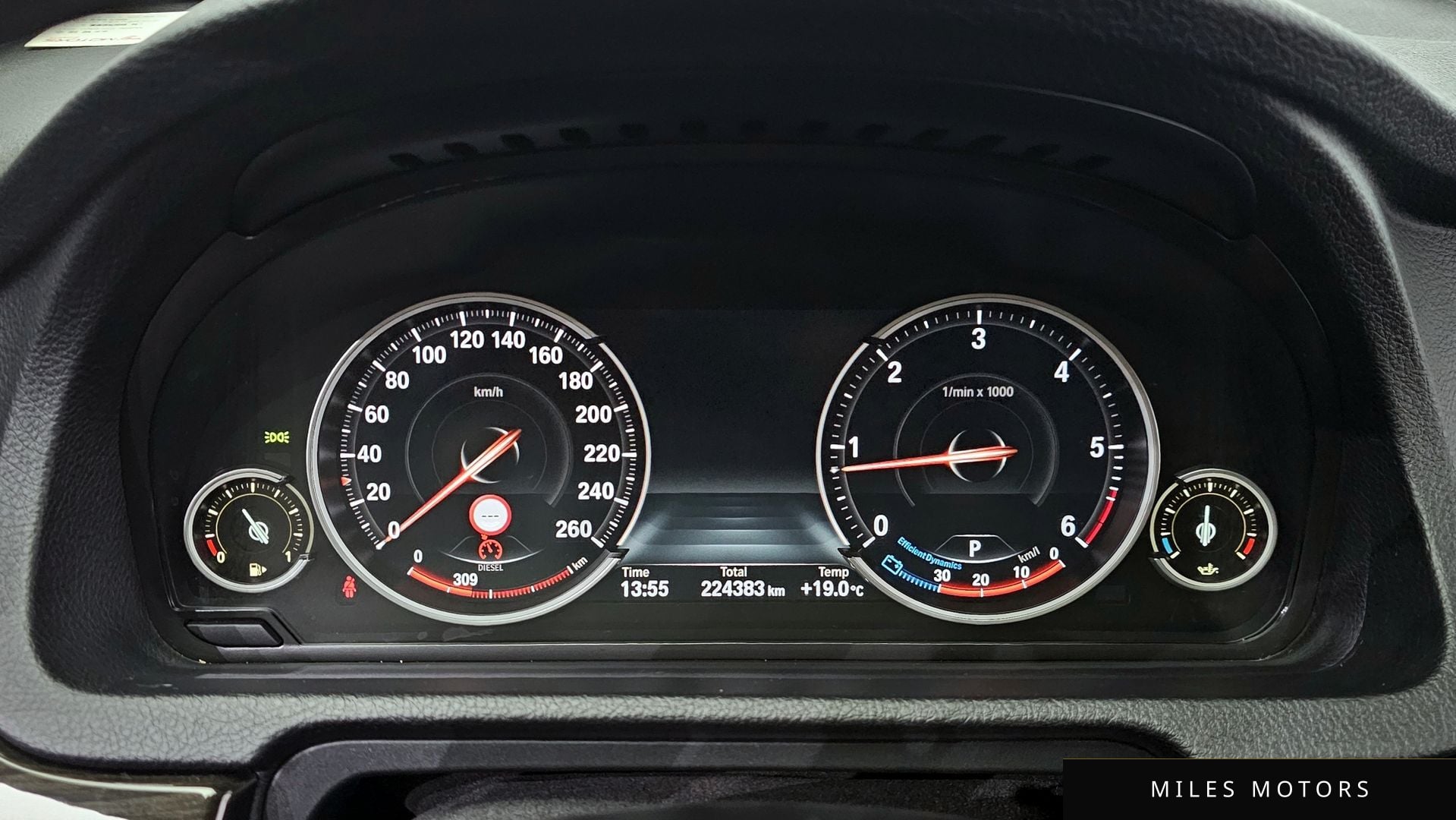 BMW 5 Series GT (F07) 2014 — миниатюра 8