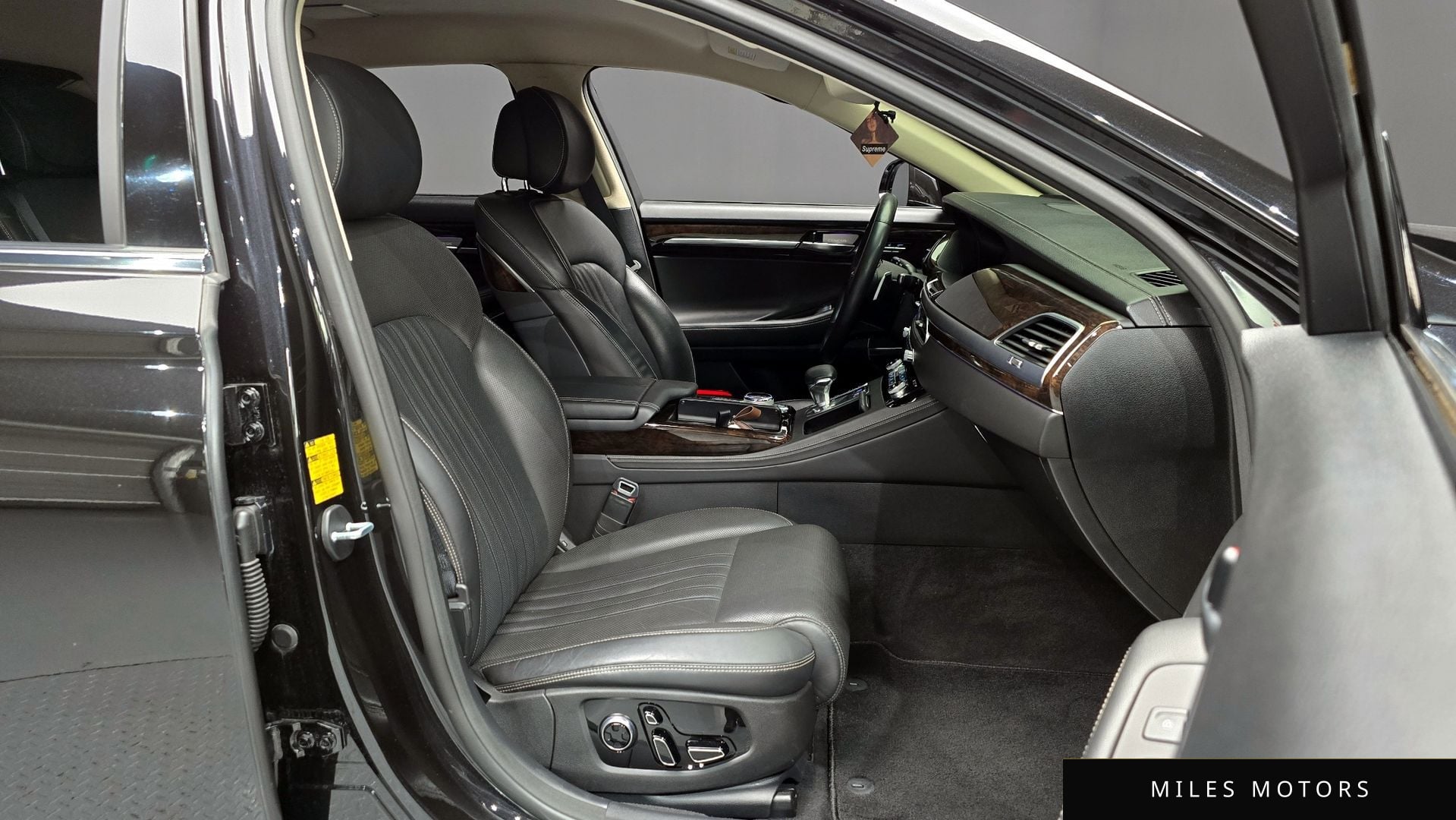 Genesis G90 2019 — миниатюра 11