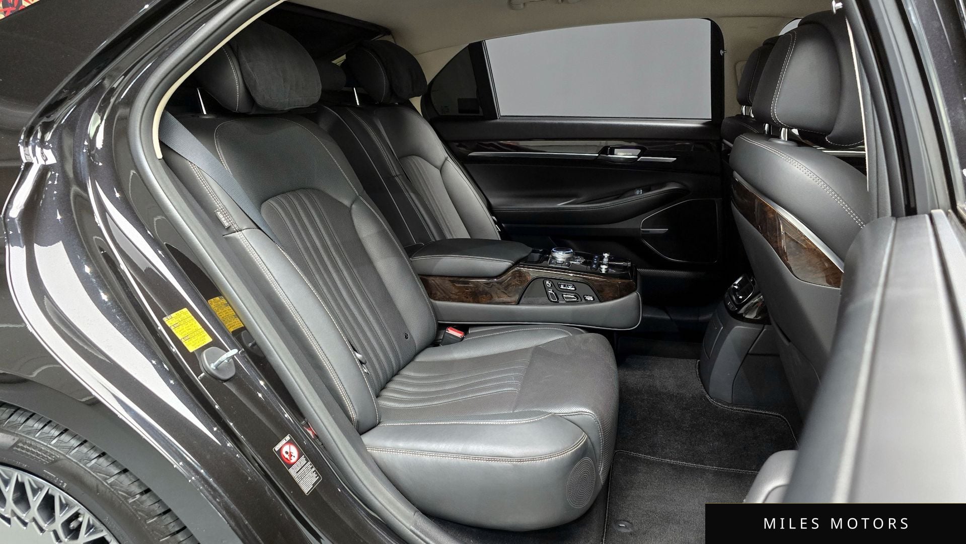 Genesis G90 2019 — миниатюра 12