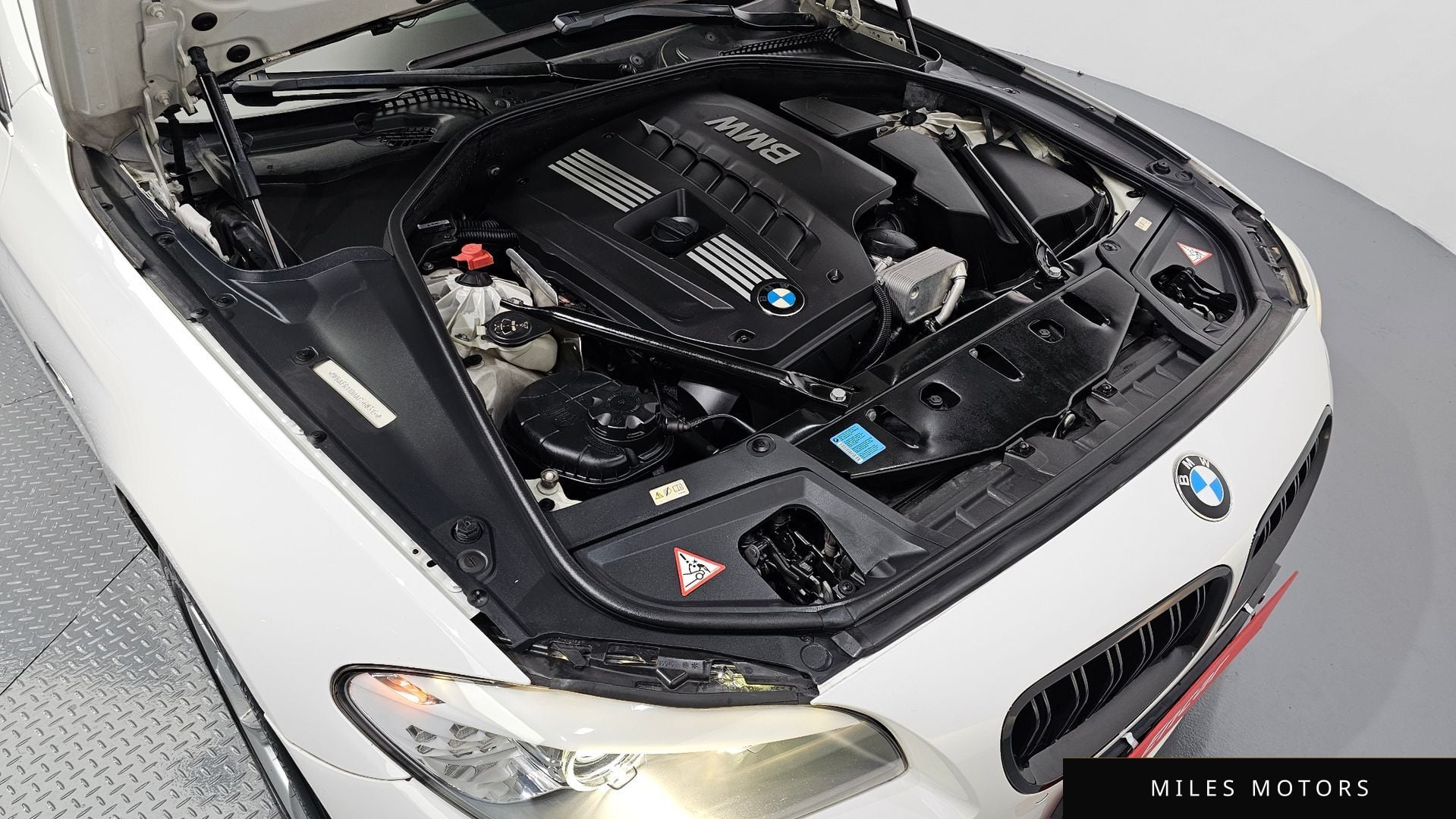 BMW 5 Series (F10) 2010 — миниатюра 6