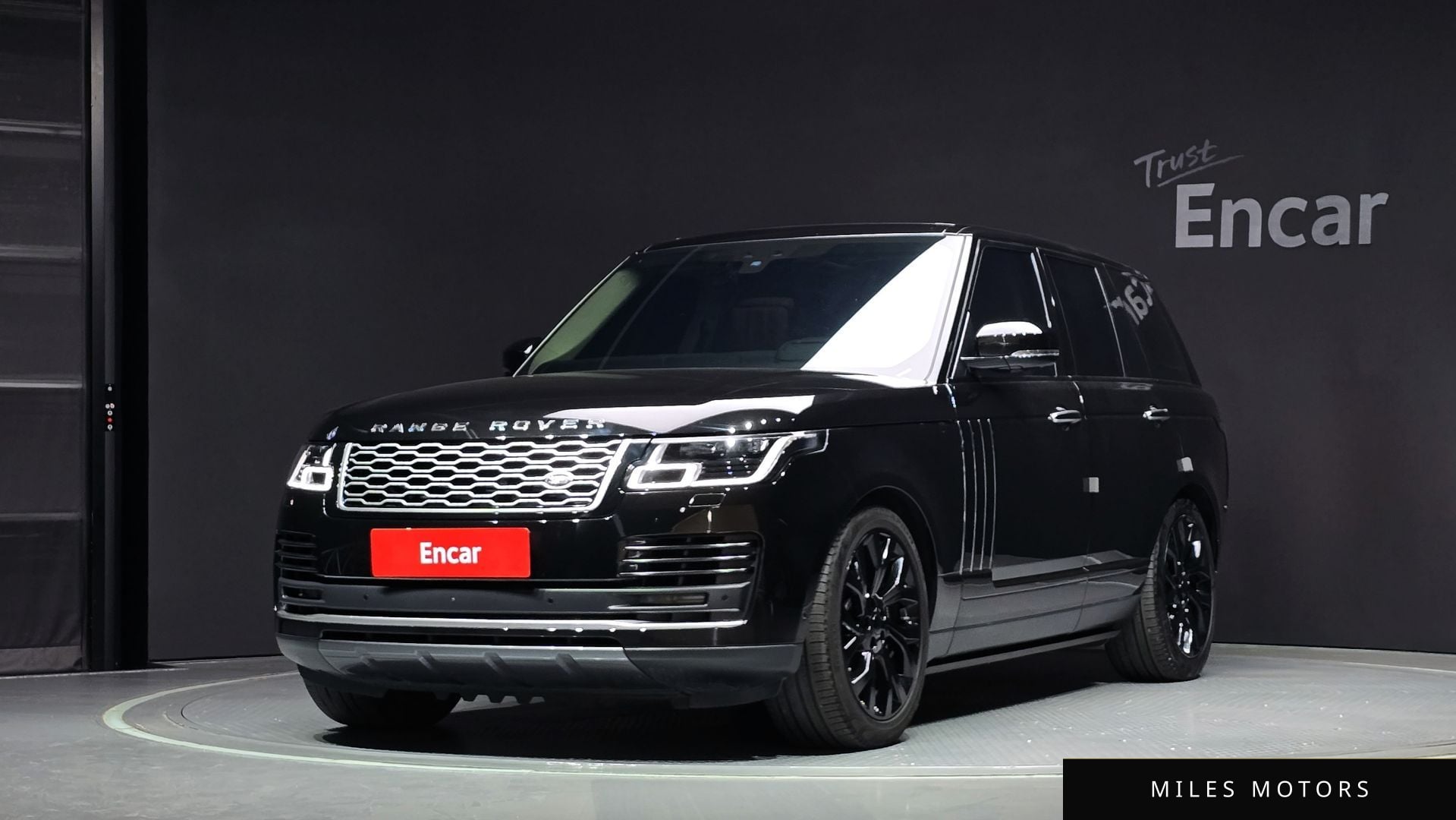 Land Rover Range Rover 2021 — фото 1 из 12