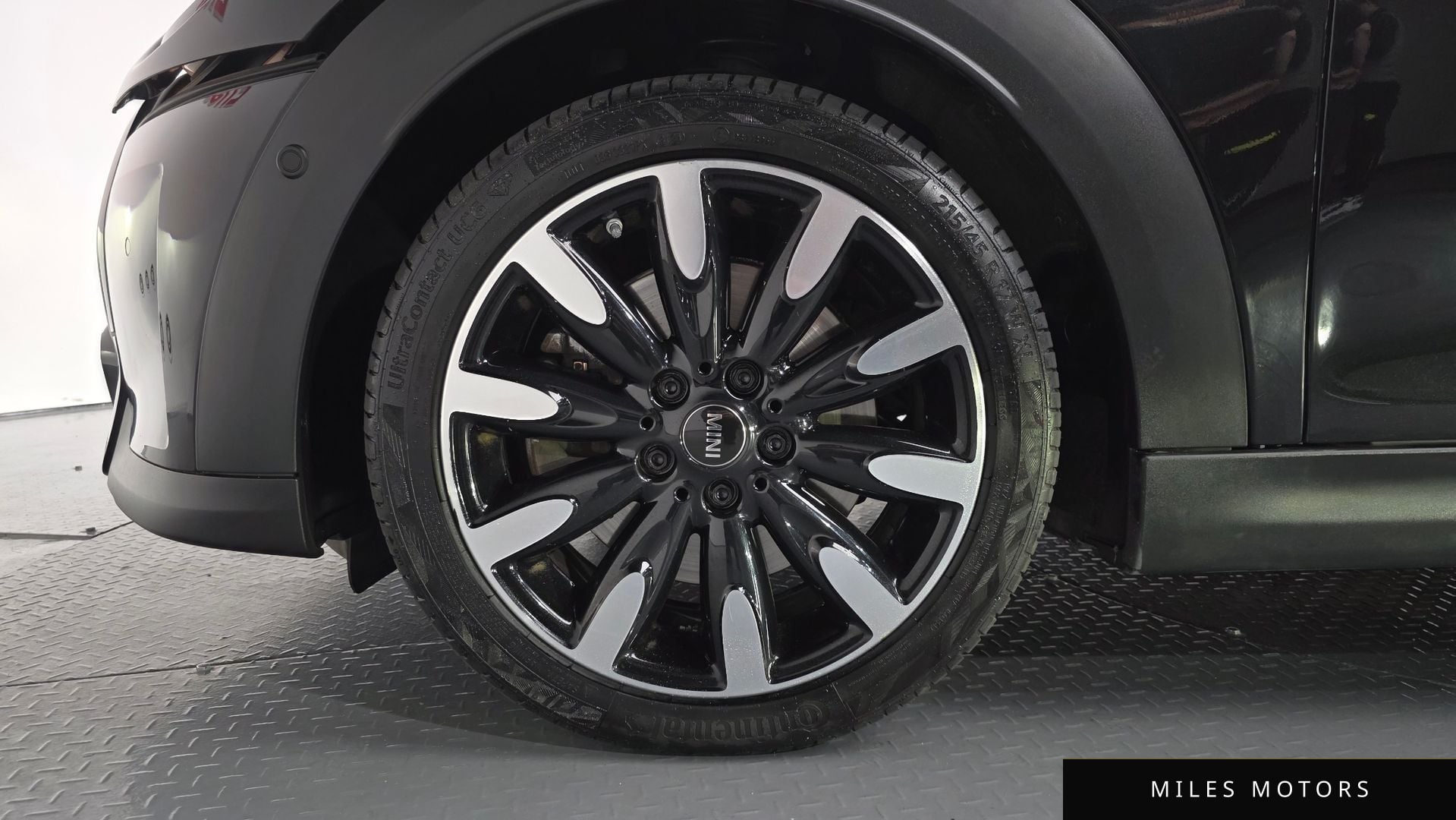 MINI 쿠퍼 S 2023 — миниатюра 4