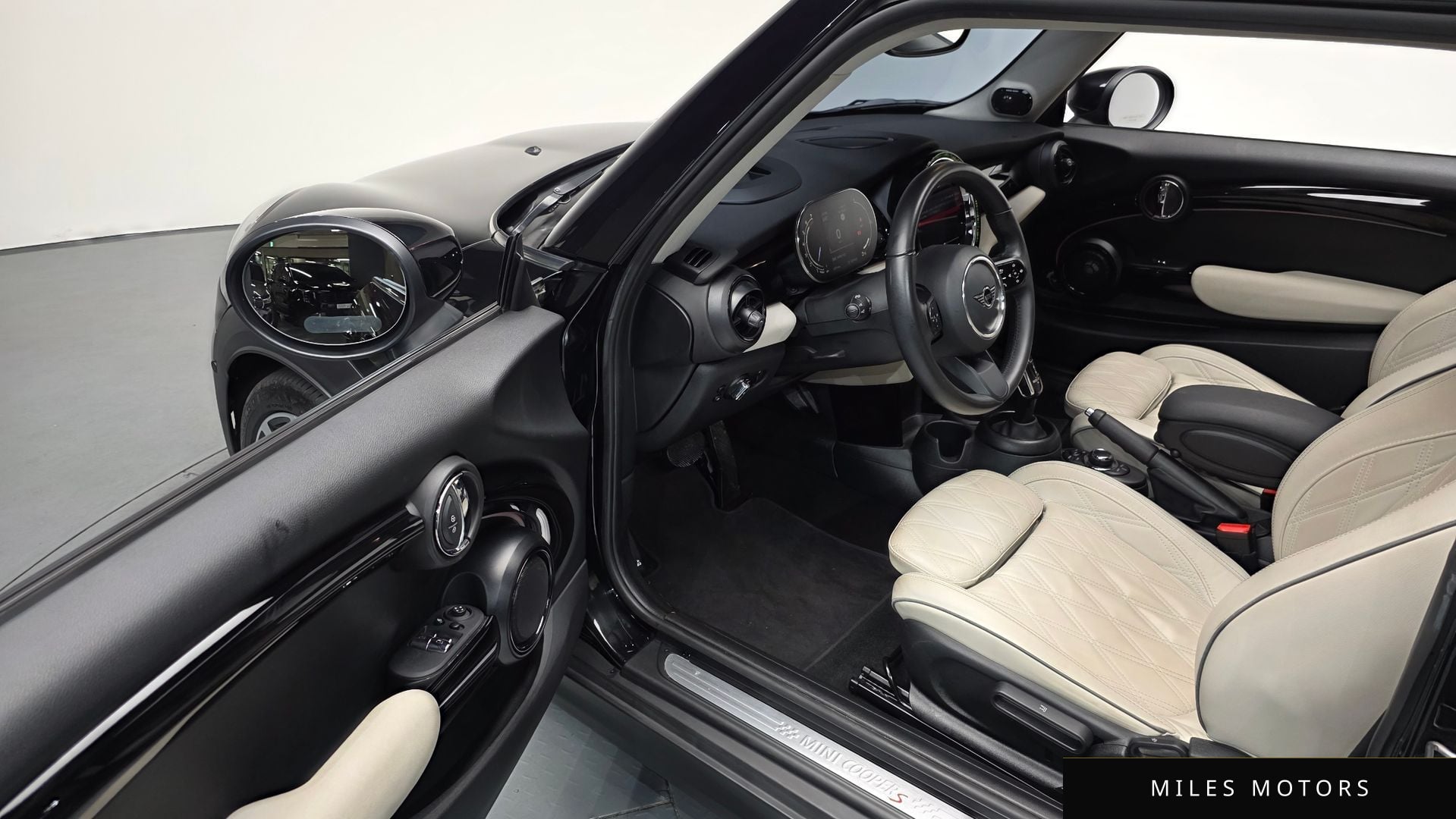 MINI 쿠퍼 S 2023 — миниатюра 11