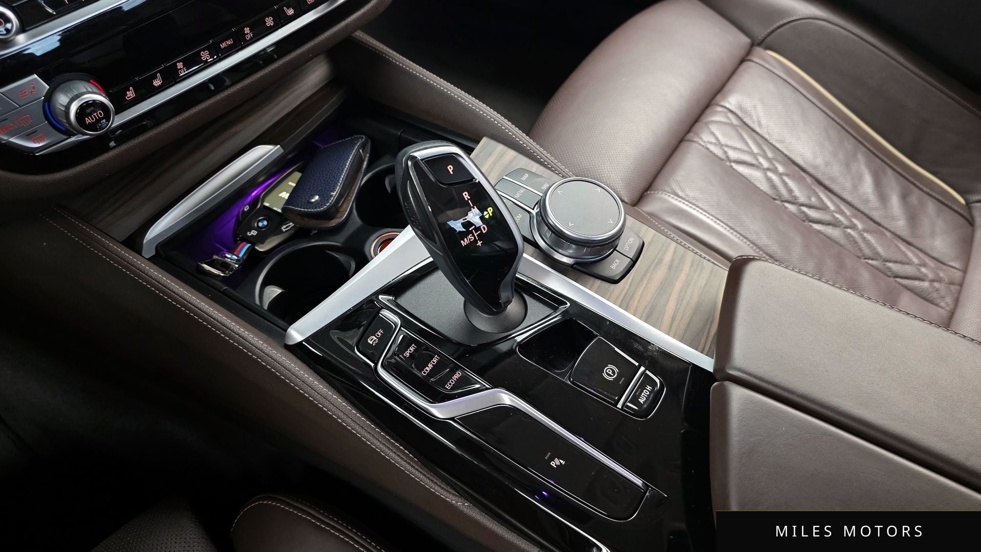 BMW 5 Series (G30) 2021 — миниатюра 9